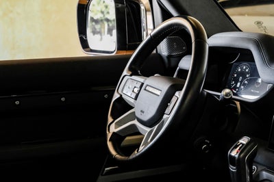 2022 Land Rover Defender 110 X-Dynamic SE