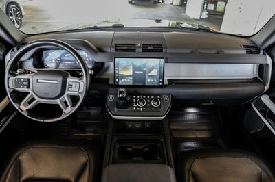 2022 Land Rover Defender 110 X-Dynamic SE