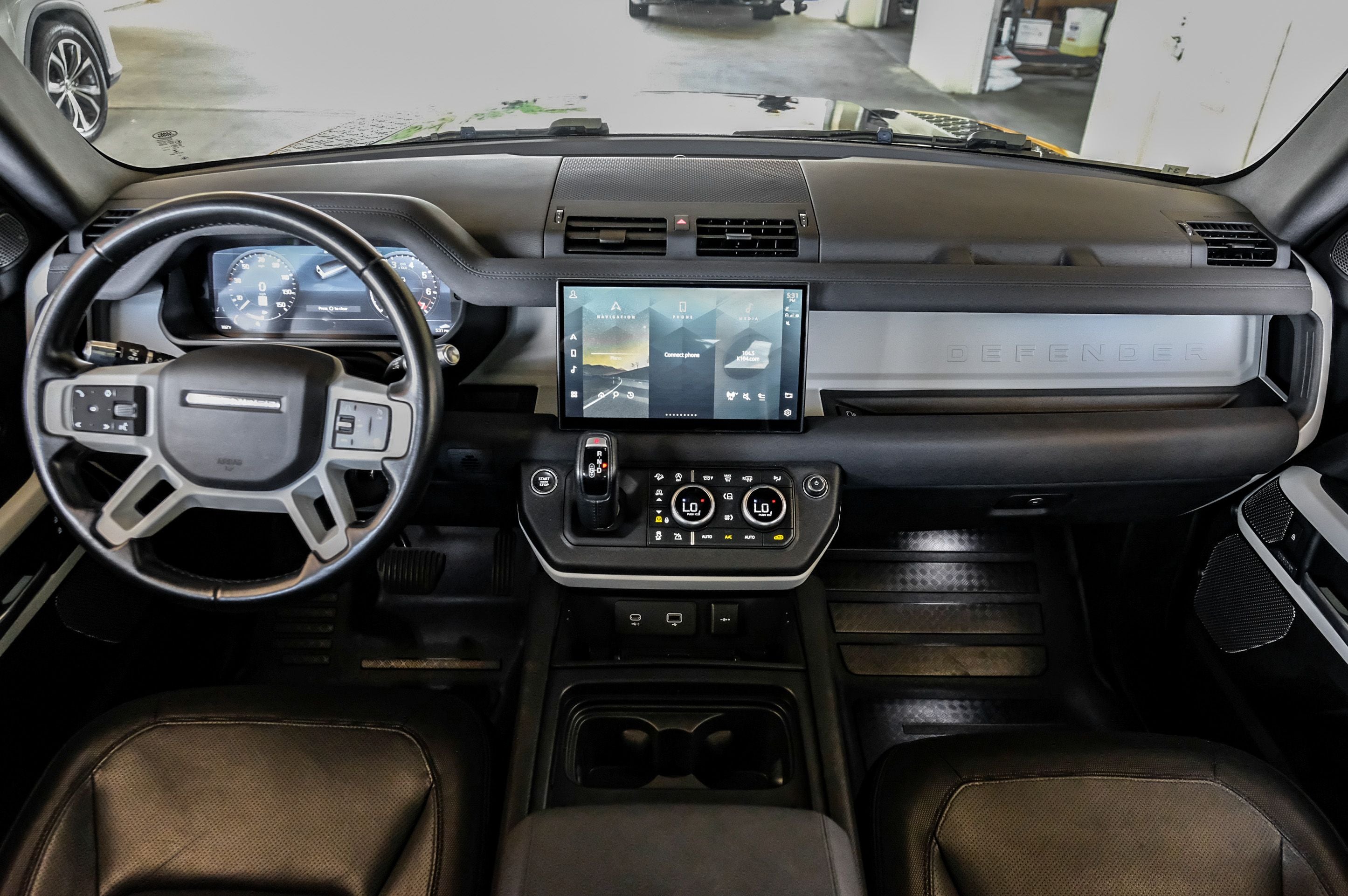 2022 Land Rover Defender 110 X-Dynamic SE