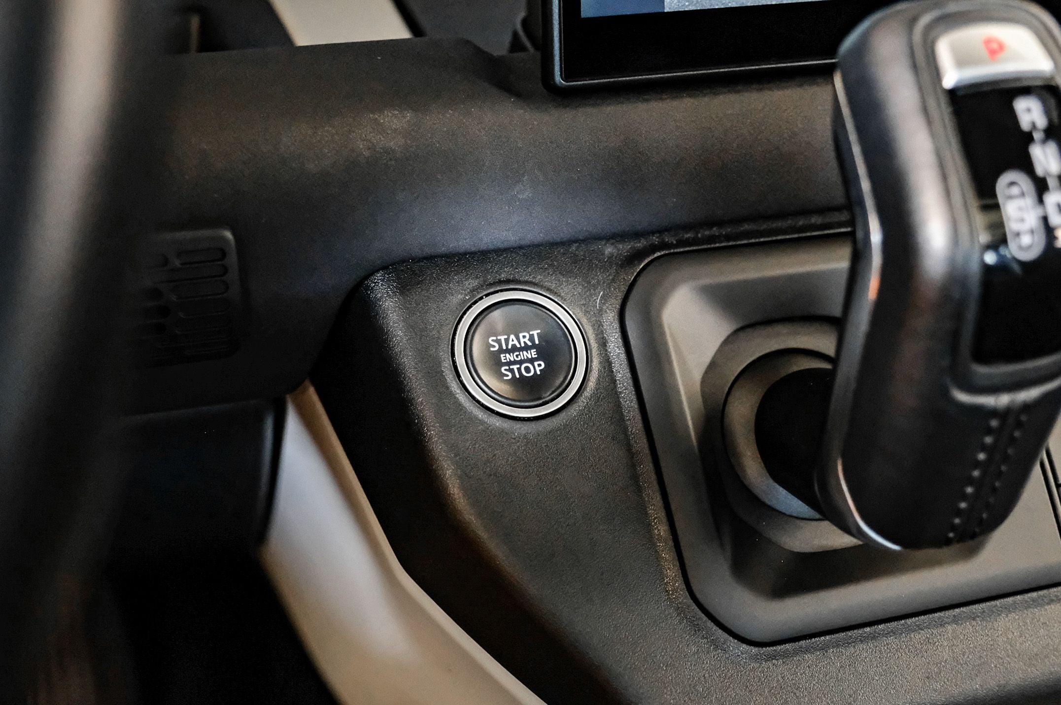 2022 Land Rover Defender 110 X-Dynamic SE