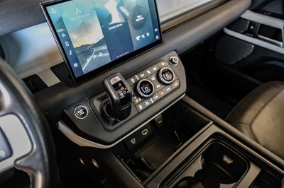 2022 Land Rover Defender 110 X-Dynamic SE