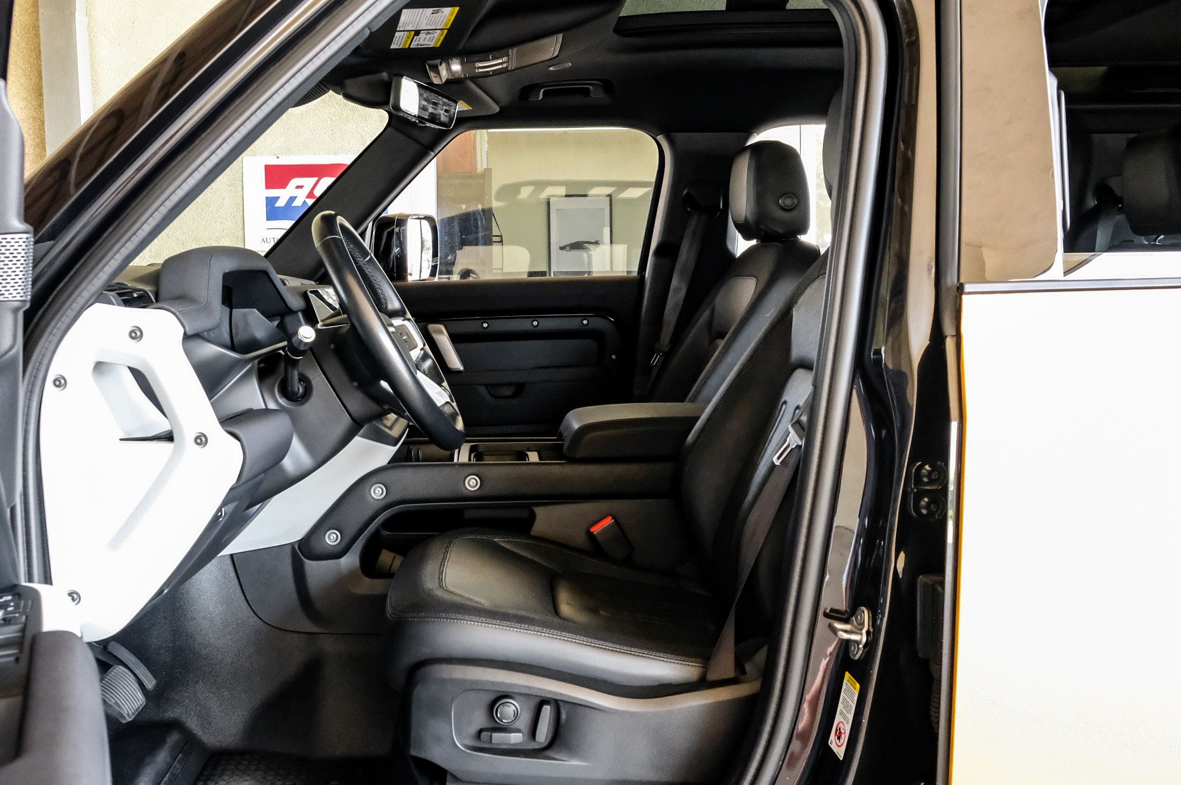 2022 Land Rover Defender 110 X-Dynamic SE