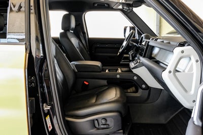 2022 Land Rover Defender 110 X-Dynamic SE