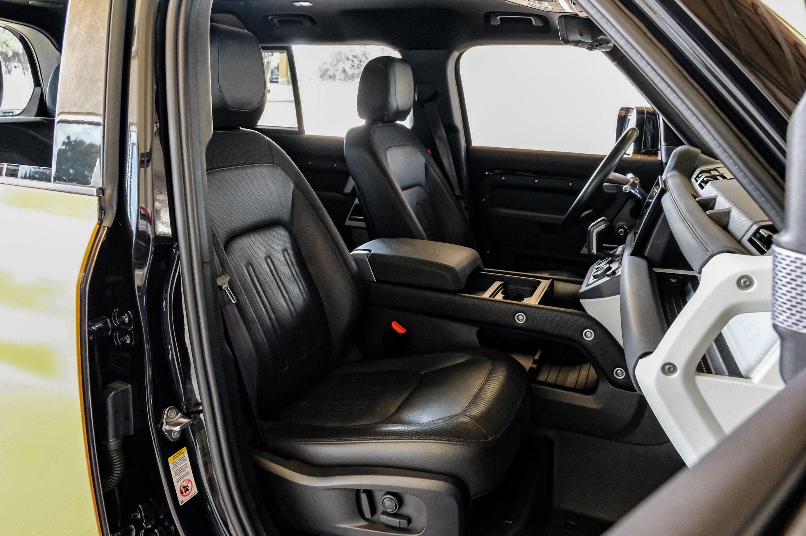 2022 Land Rover Defender 110 X-Dynamic SE