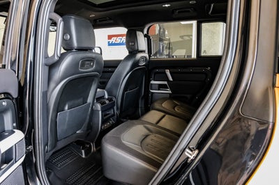 2022 Land Rover Defender 110 X-Dynamic SE