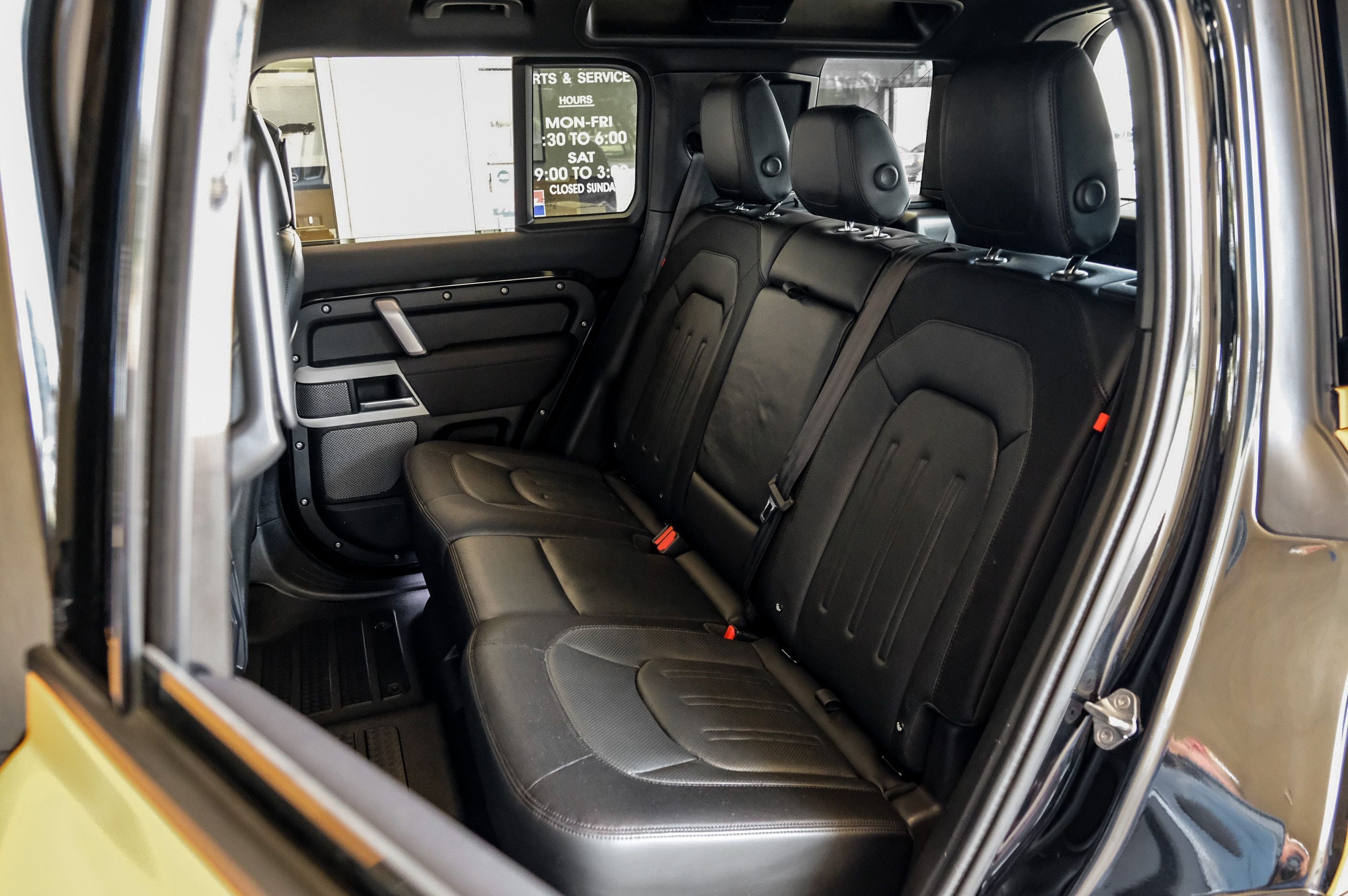 2022 Land Rover Defender 110 X-Dynamic SE