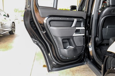 2022 Land Rover Defender 110 X-Dynamic SE