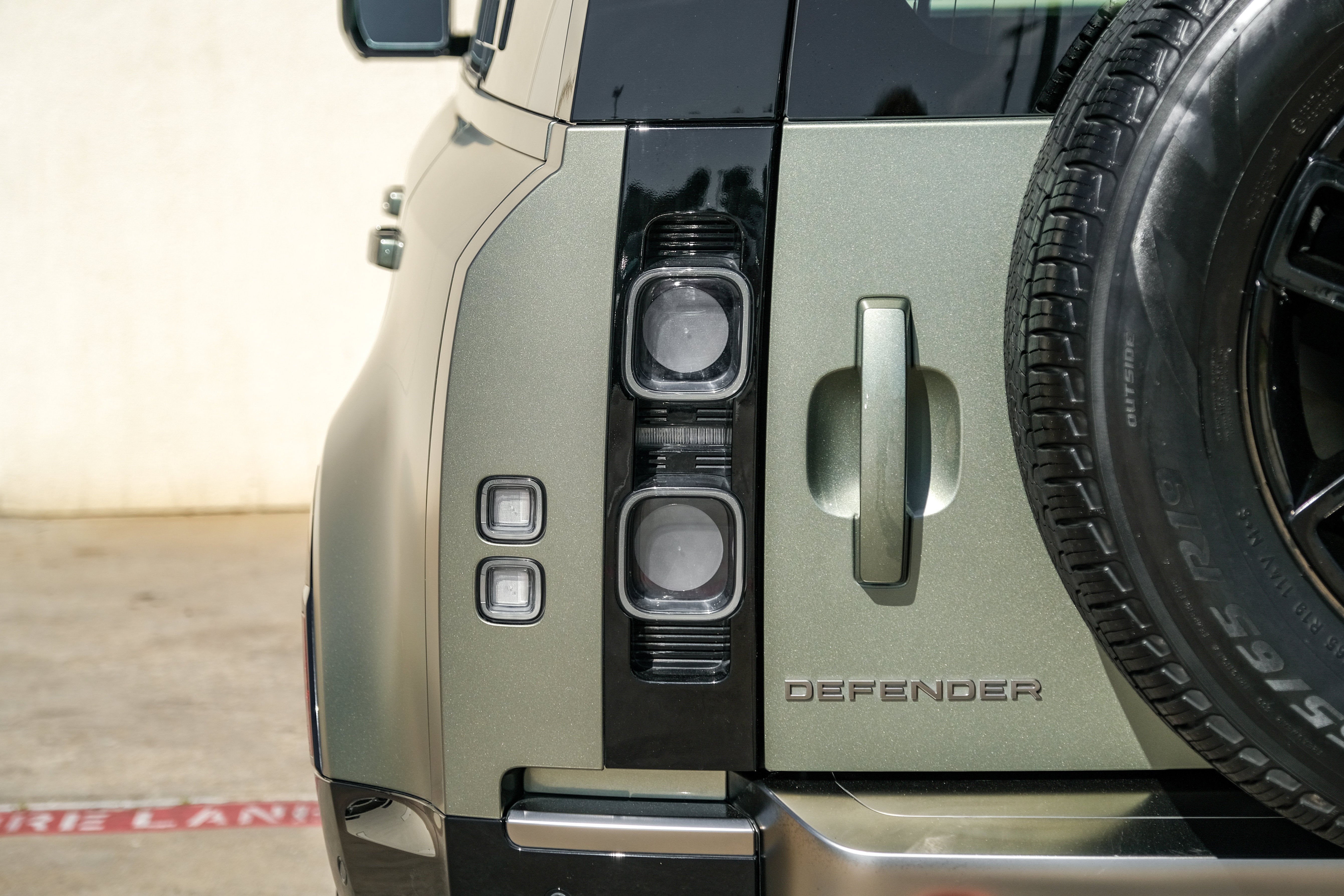 2021 Land Rover Defender 110 X