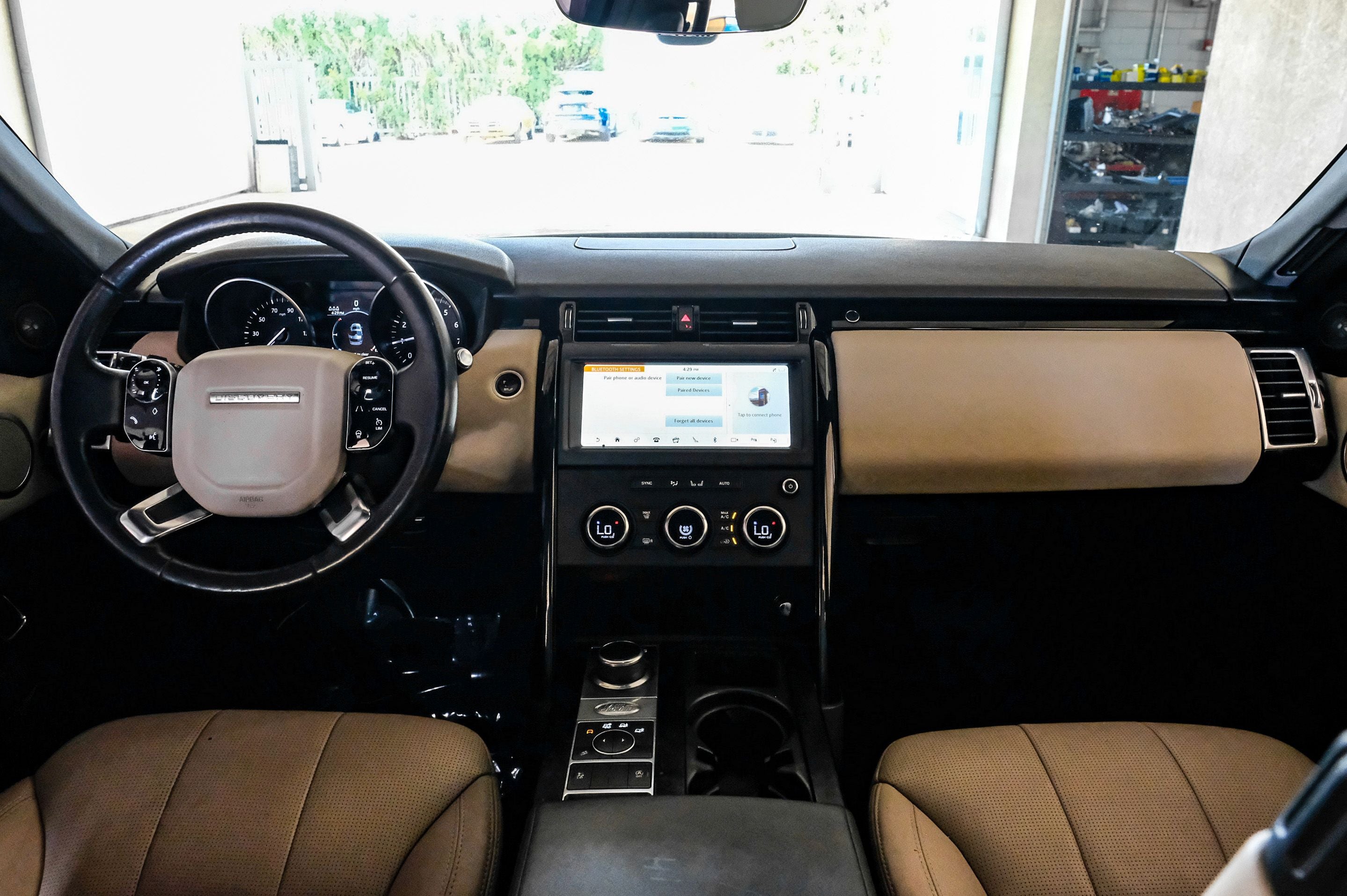 2020 Land Rover Discovery SE