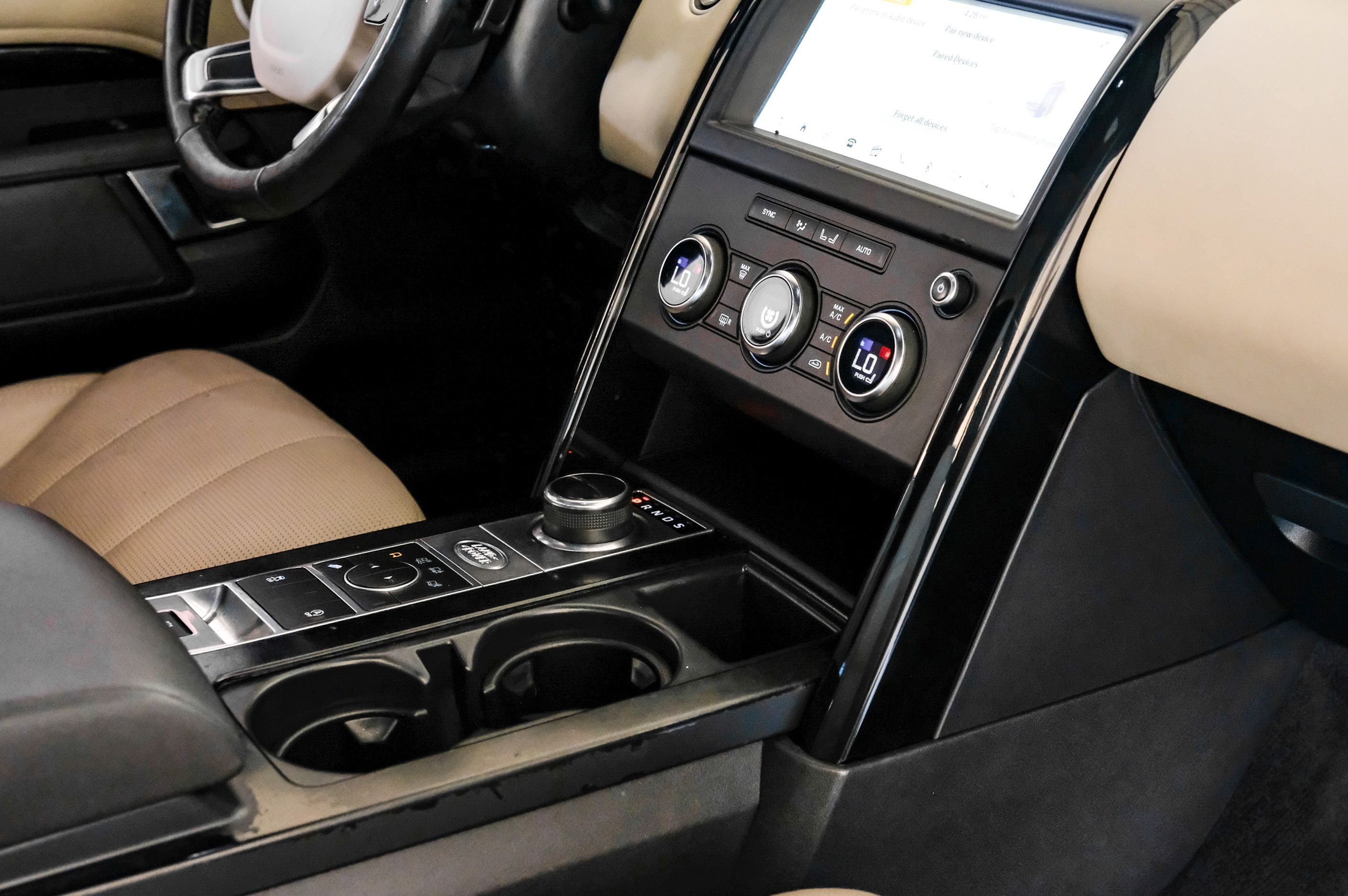 2020 Land Rover Discovery SE