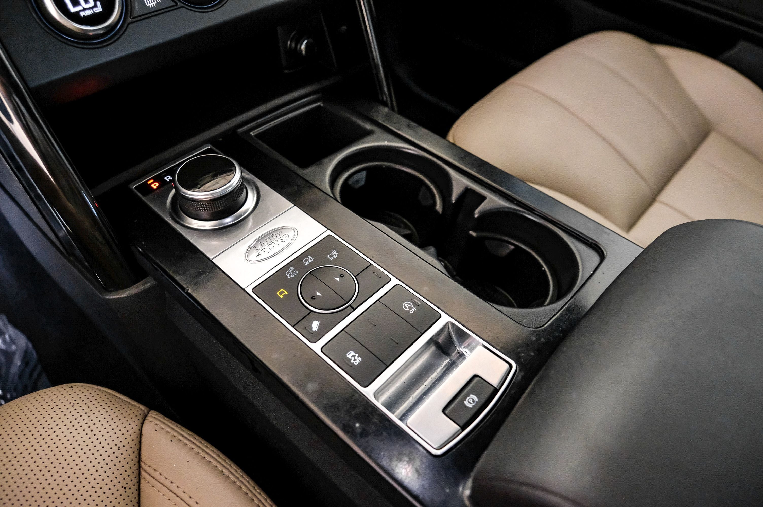 2020 Land Rover Discovery SE