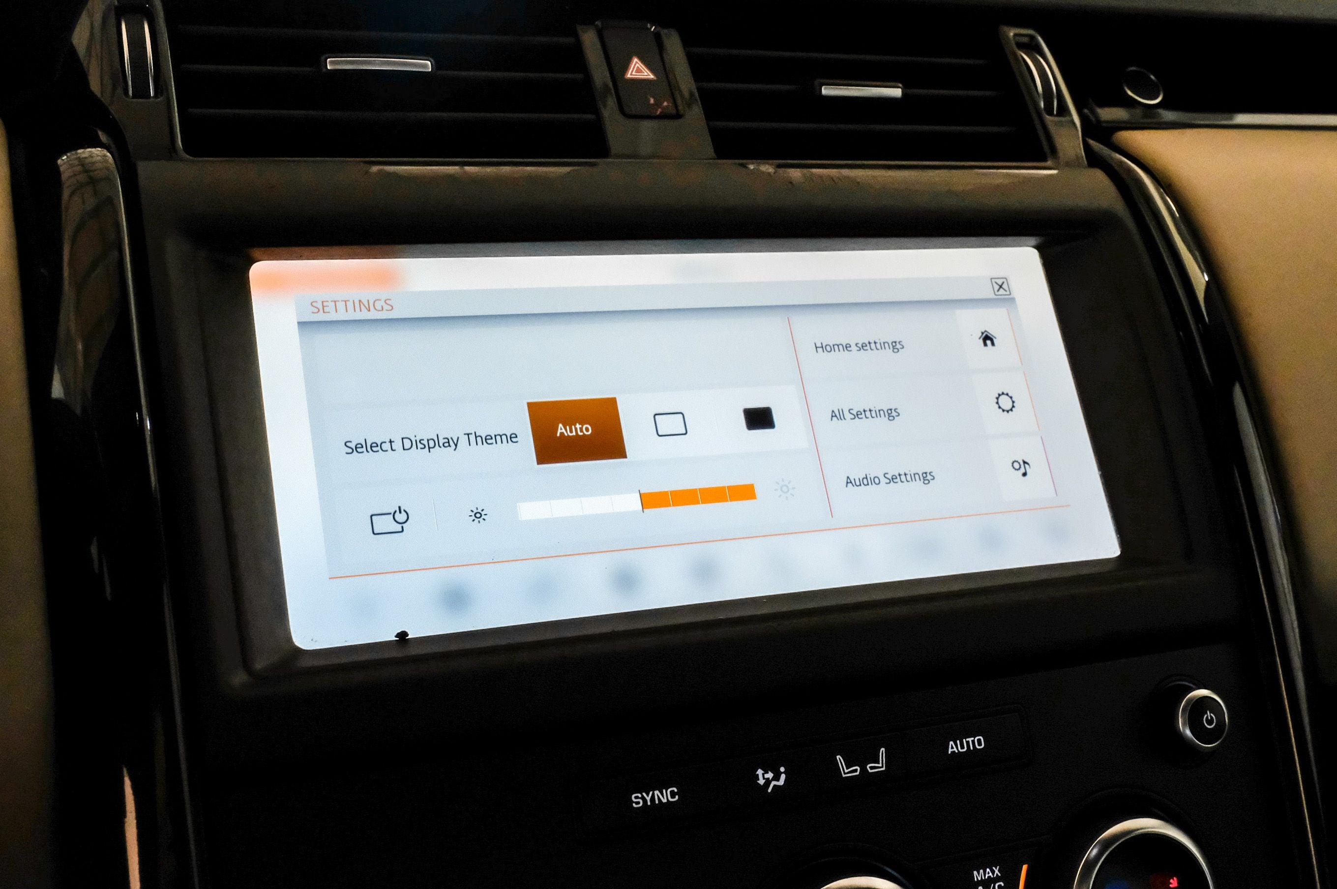 2020 Land Rover Discovery SE