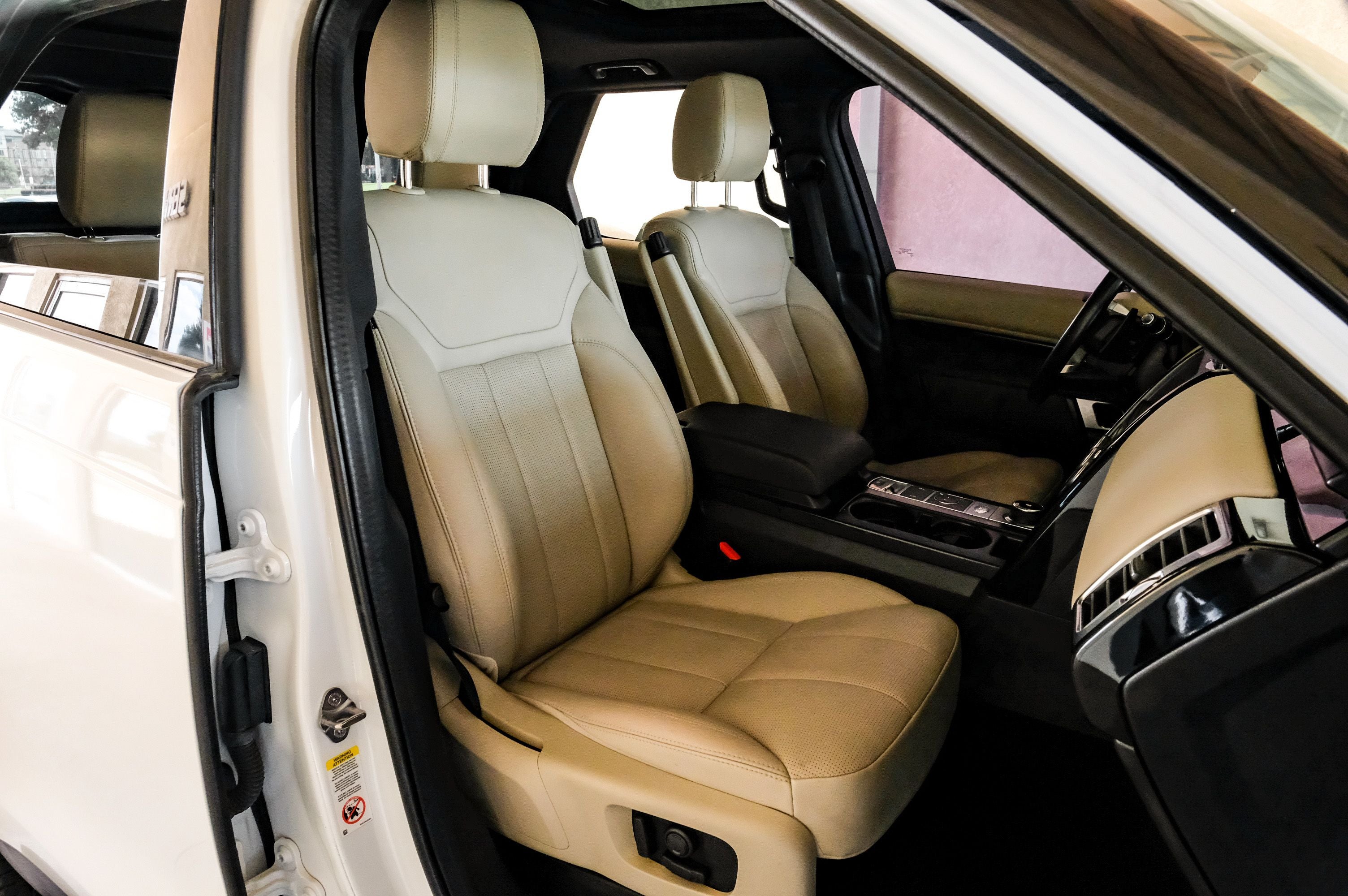 2020 Land Rover Discovery SE