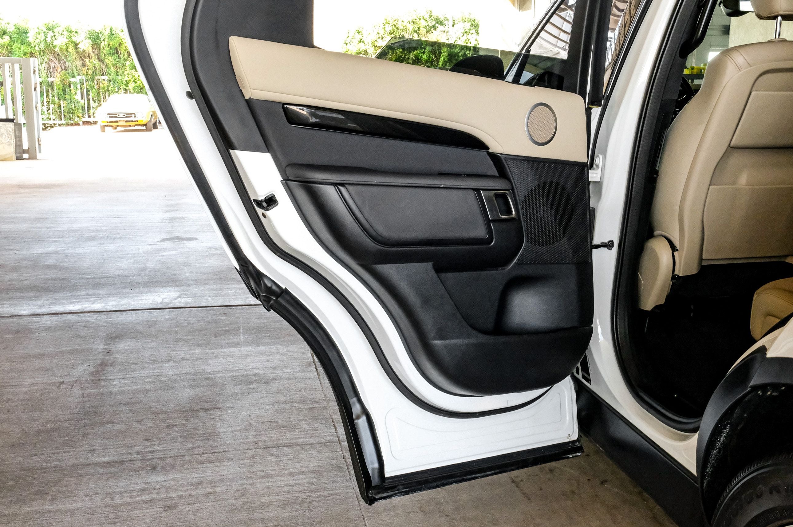 2020 Land Rover Discovery SE