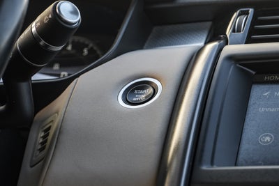 2020 Land Rover Discovery Landmark Edition