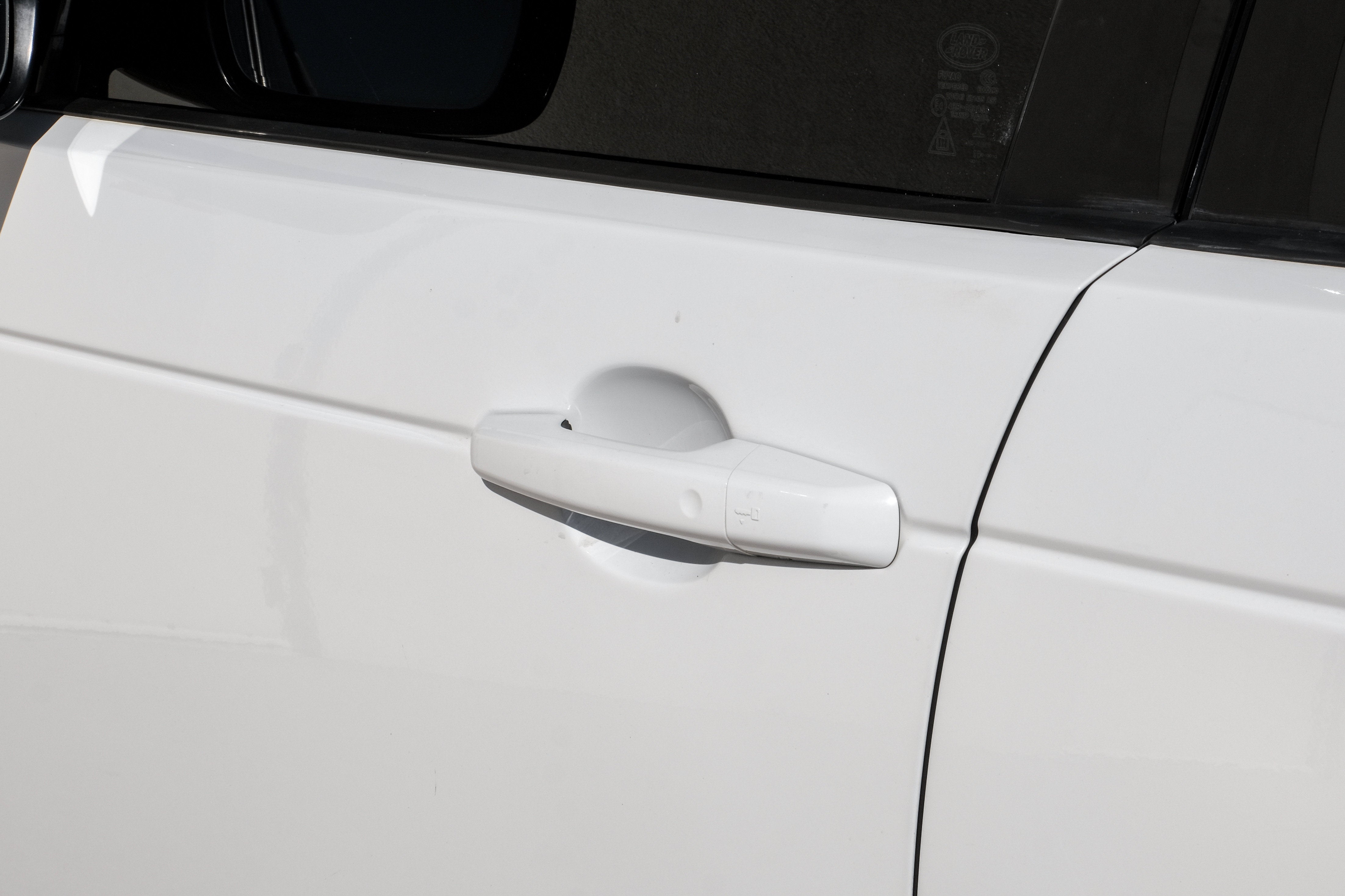 2020 Land Rover Discovery Landmark Edition