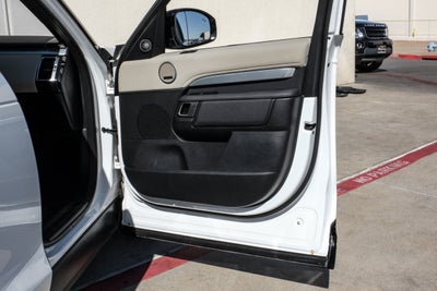 2020 Land Rover Discovery Landmark Edition