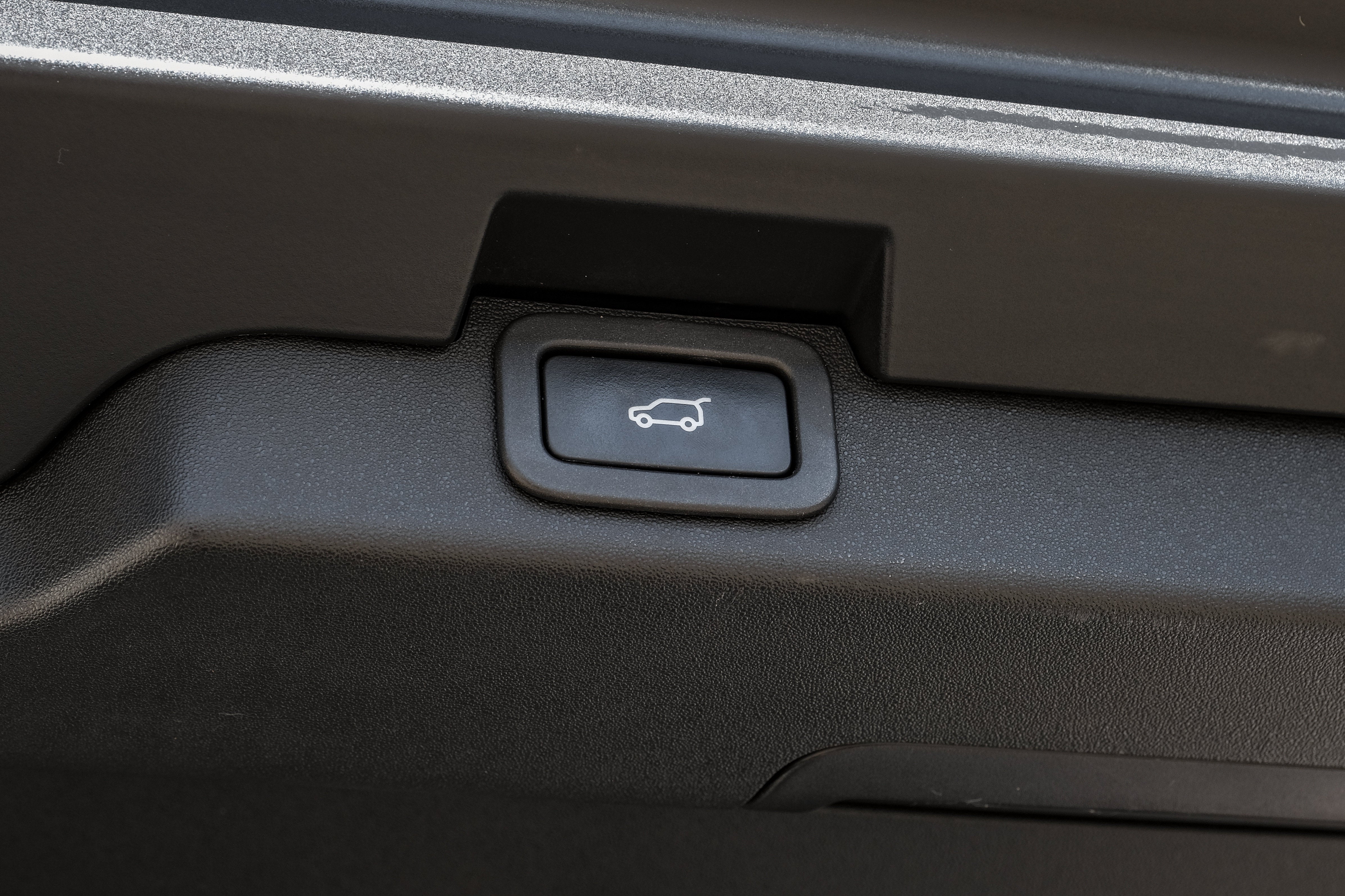 2020 Land Rover Discovery Landmark Edition