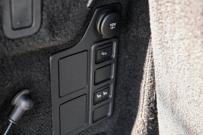 2020 Land Rover Discovery Landmark Edition