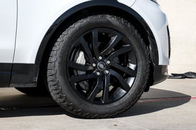 2020 Land Rover Discovery Landmark Edition