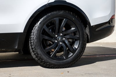 2020 Land Rover Discovery Landmark Edition