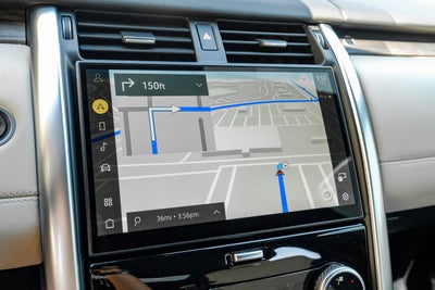 2023 Land Rover Discovery Metropolitan Edition
