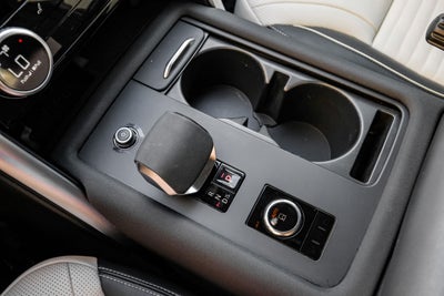 2023 Land Rover Discovery Metropolitan Edition