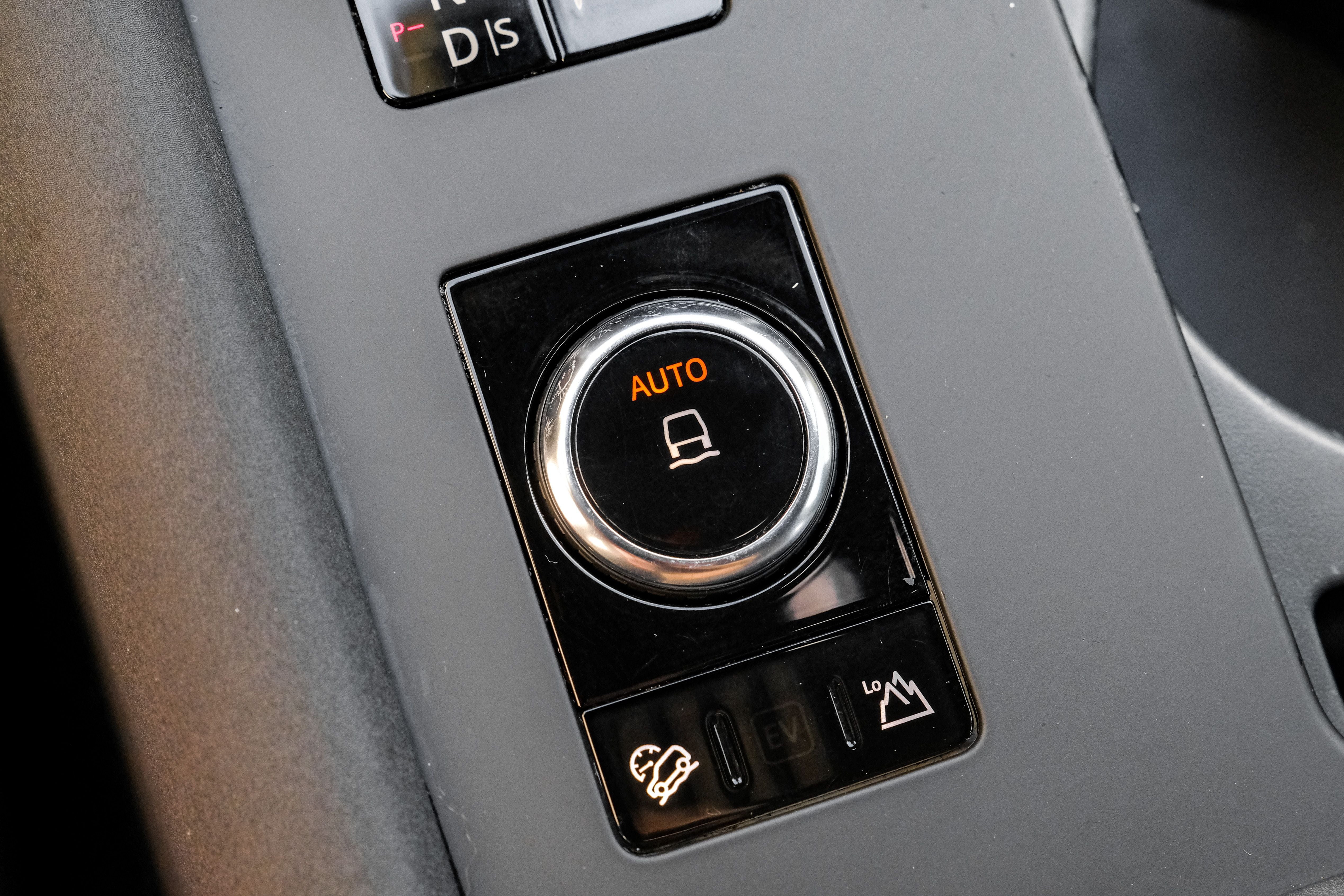 2023 Land Rover Discovery Metropolitan Edition