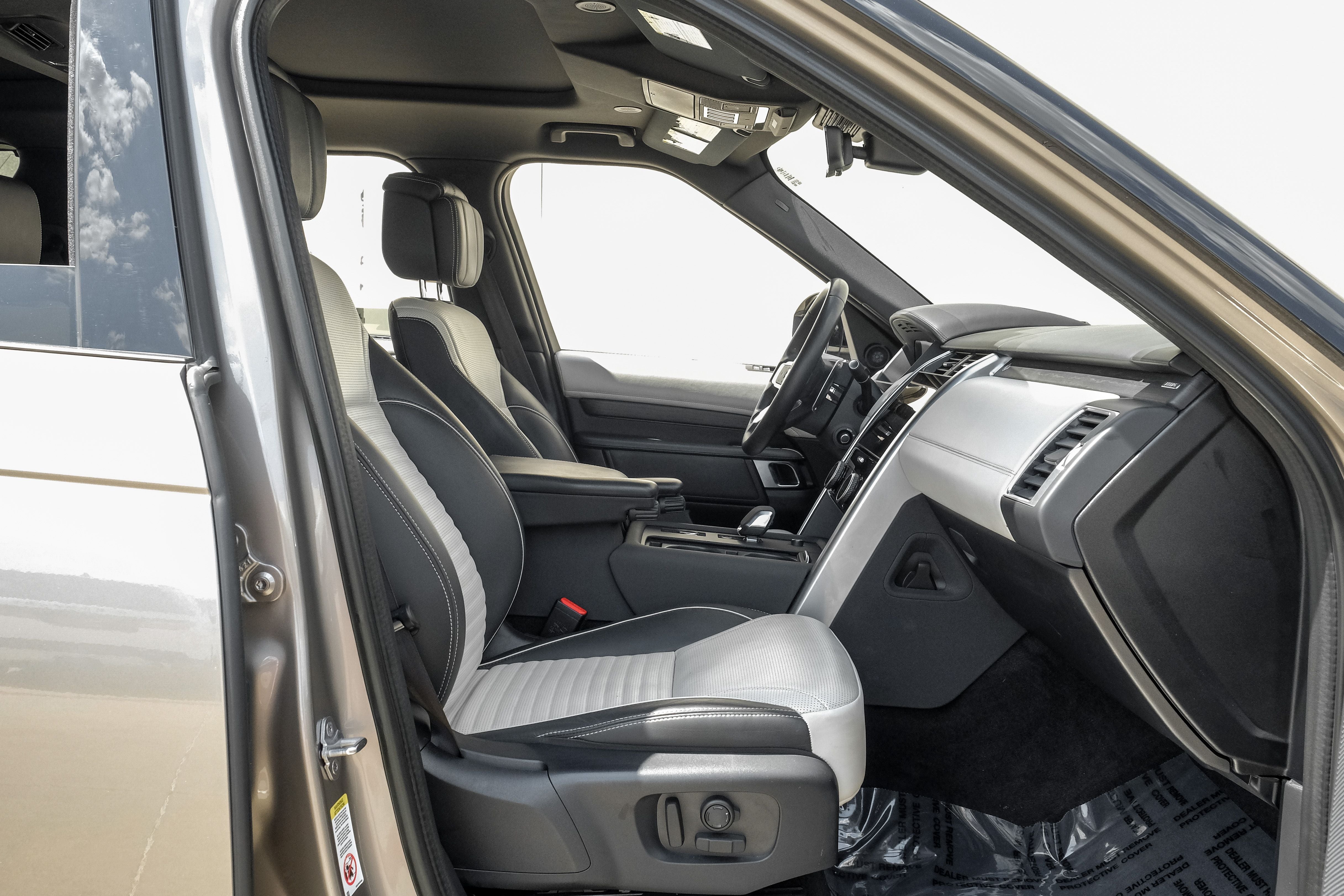 2023 Land Rover Discovery Metropolitan Edition