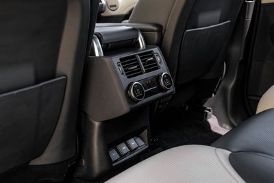 2023 Land Rover Discovery Metropolitan Edition