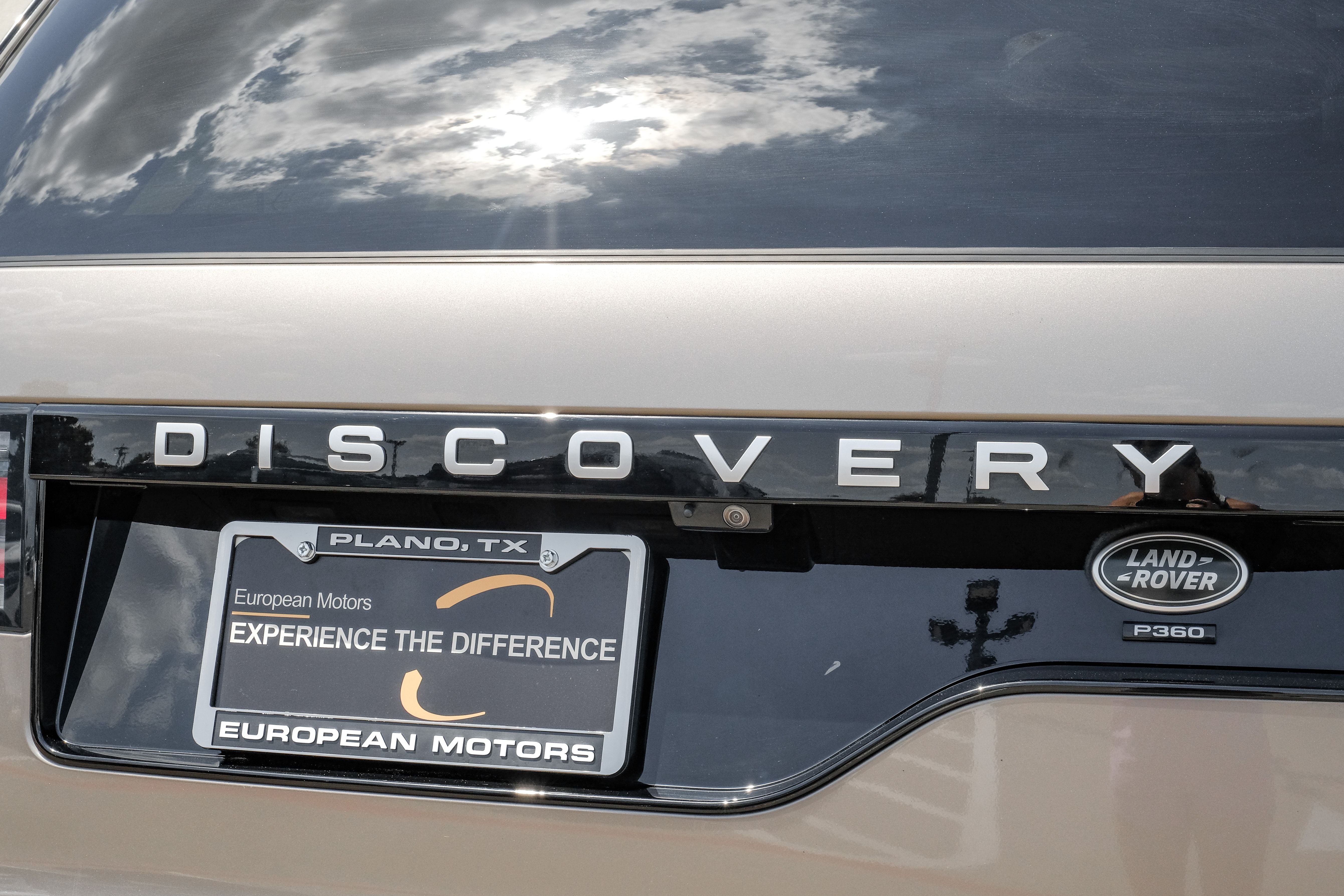 2023 Land Rover Discovery Metropolitan Edition