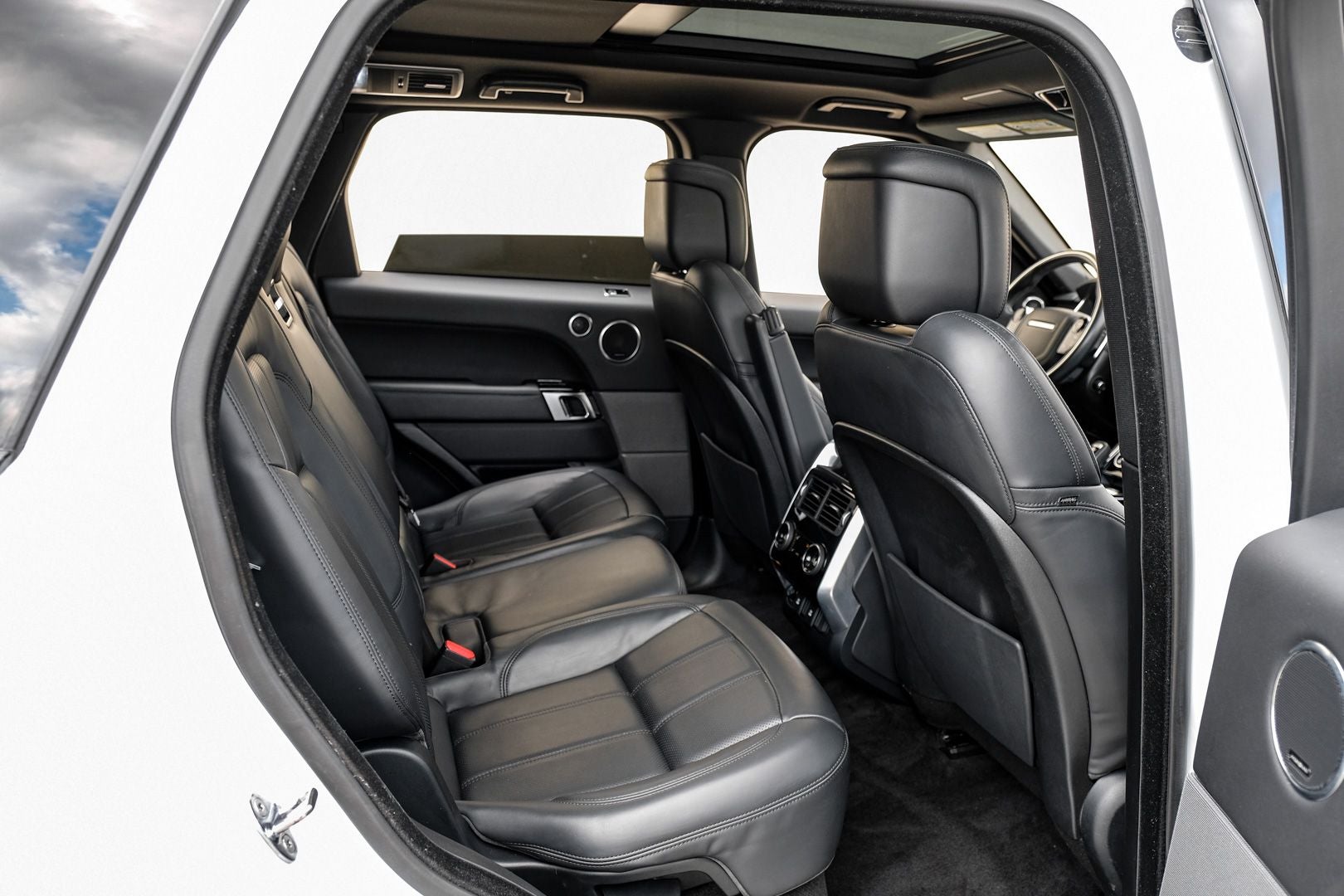 2021 Land Rover Range Rover Sport HSE Silver Edition