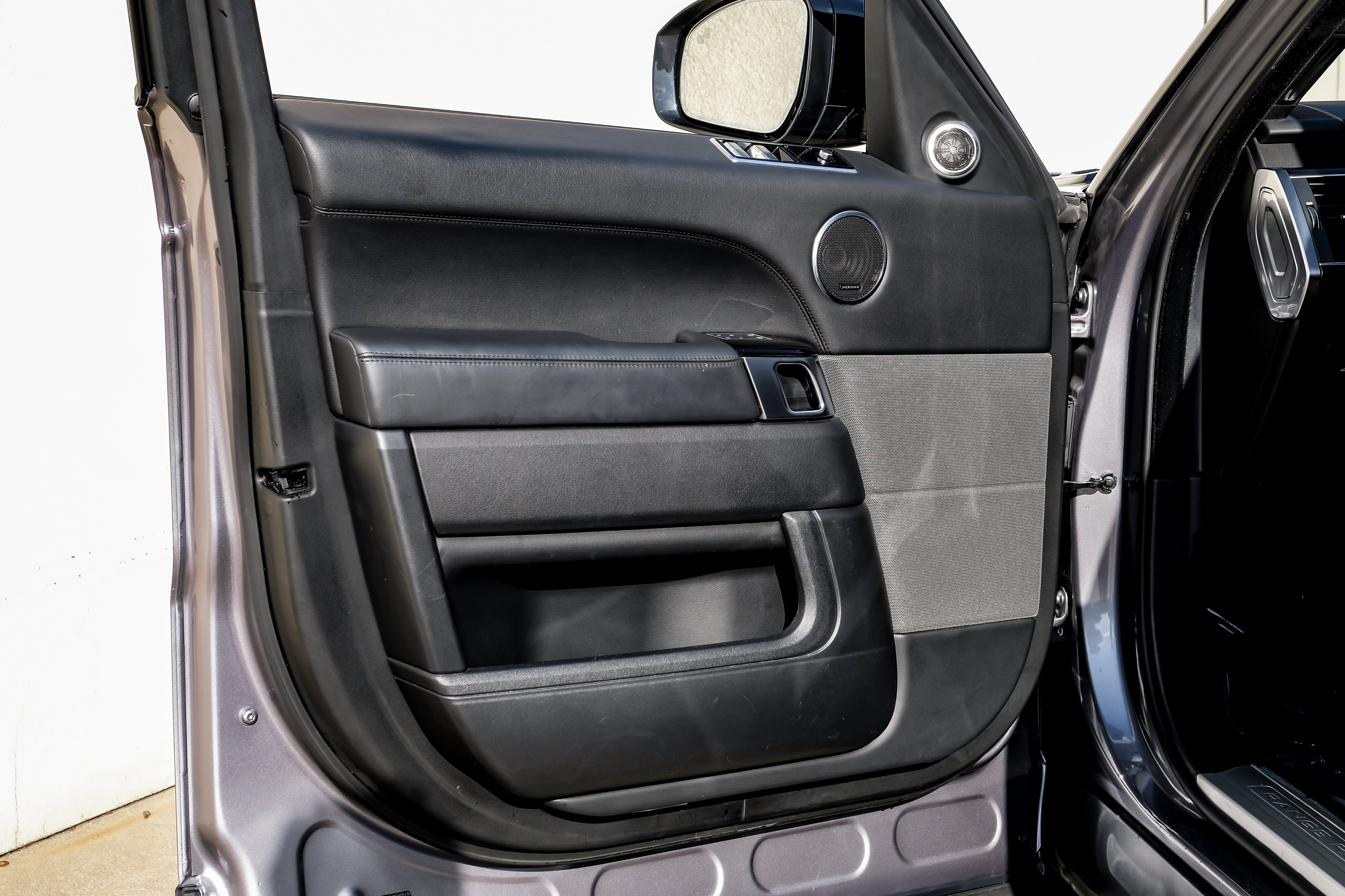 2021 Land Rover Range Rover Sport HSE Silver Edition