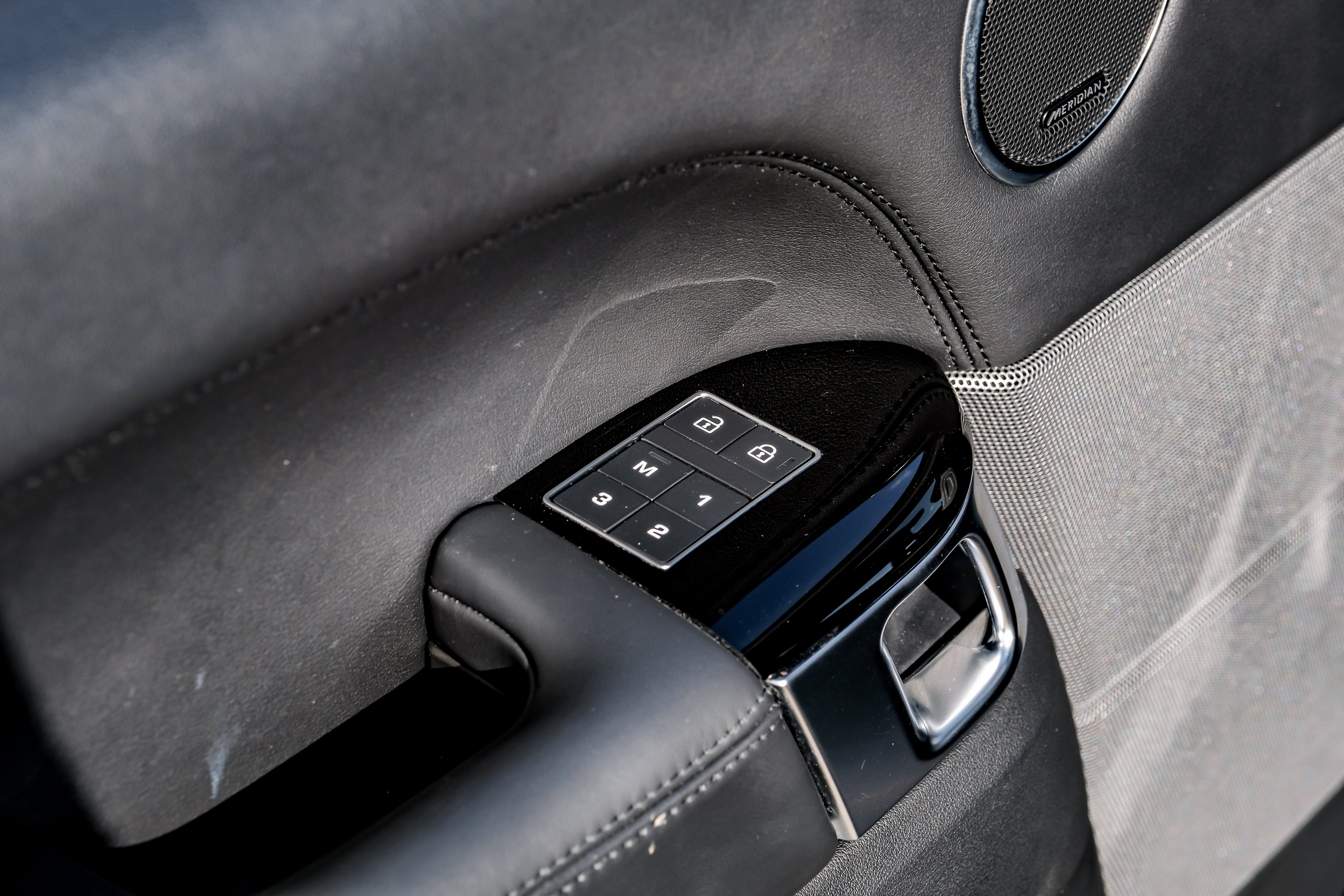 2021 Land Rover Range Rover Sport HSE Silver Edition