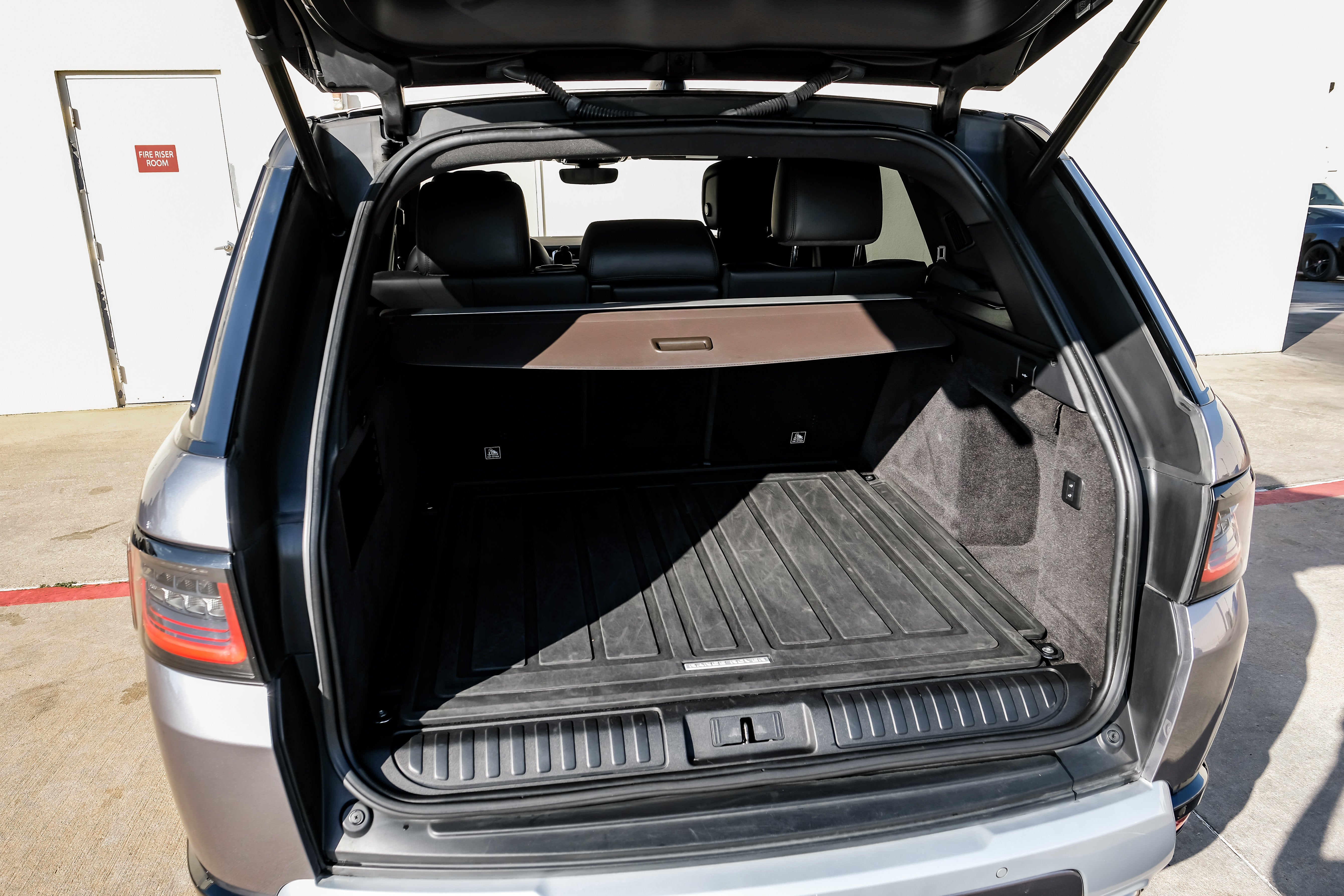 2021 Land Rover Range Rover Sport HSE Silver Edition