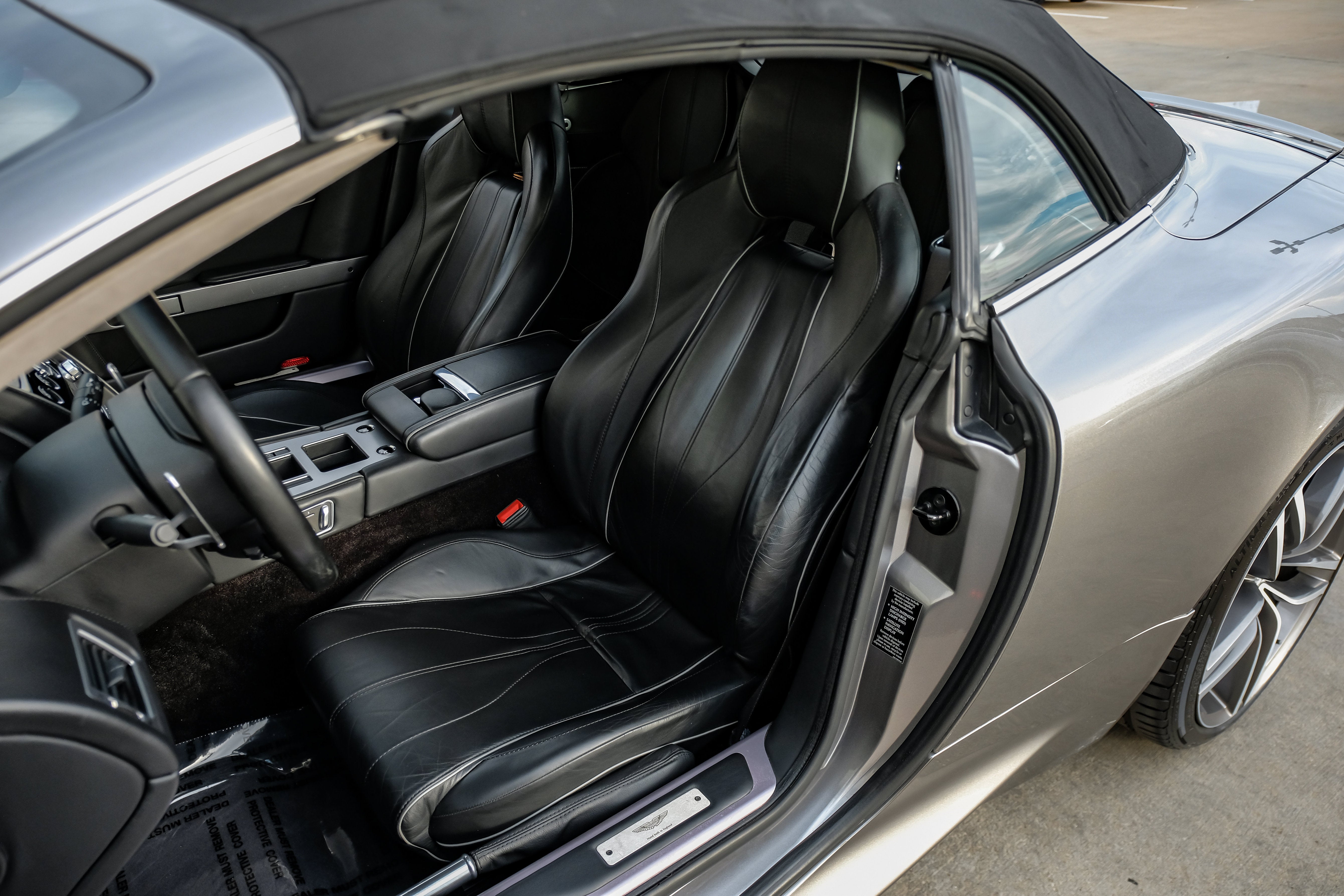2012 Aston Martin Virage Volante