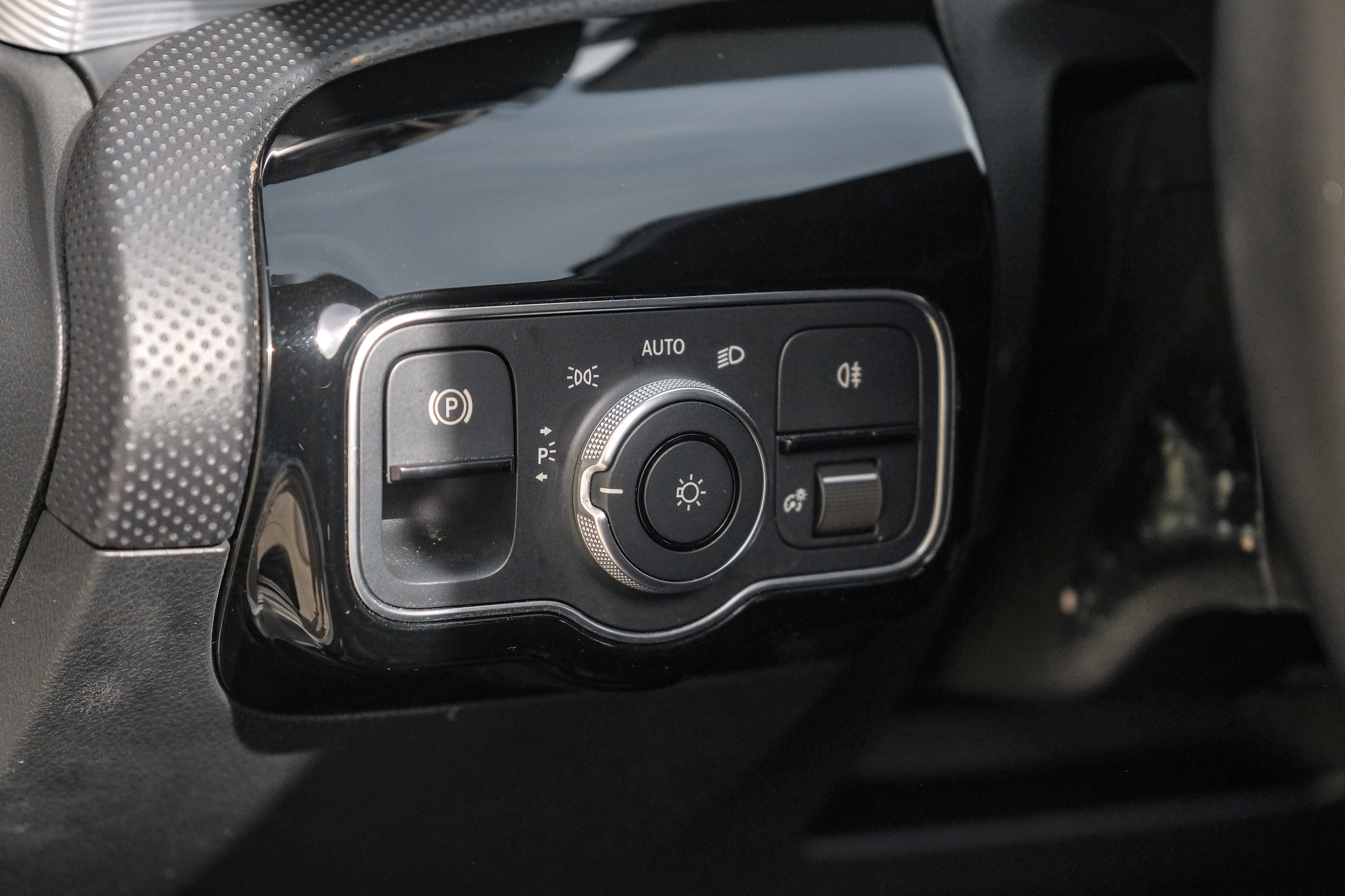 2022 Mercedes-Benz A-Class A 220