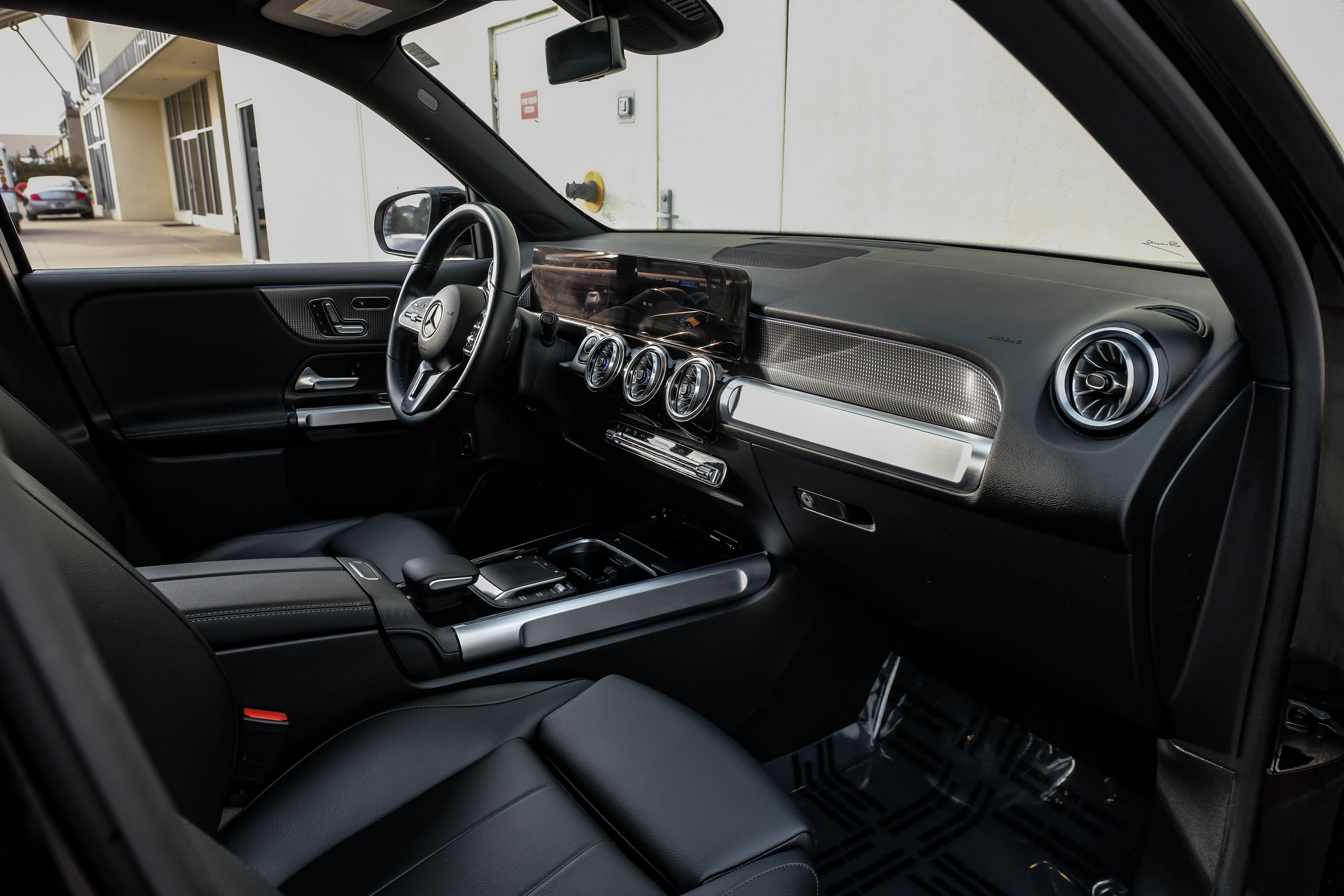 2023 Mercedes-Benz EQB 250+ Base
