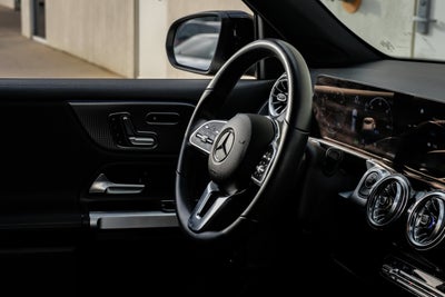 2023 Mercedes-Benz EQB 250+ Base