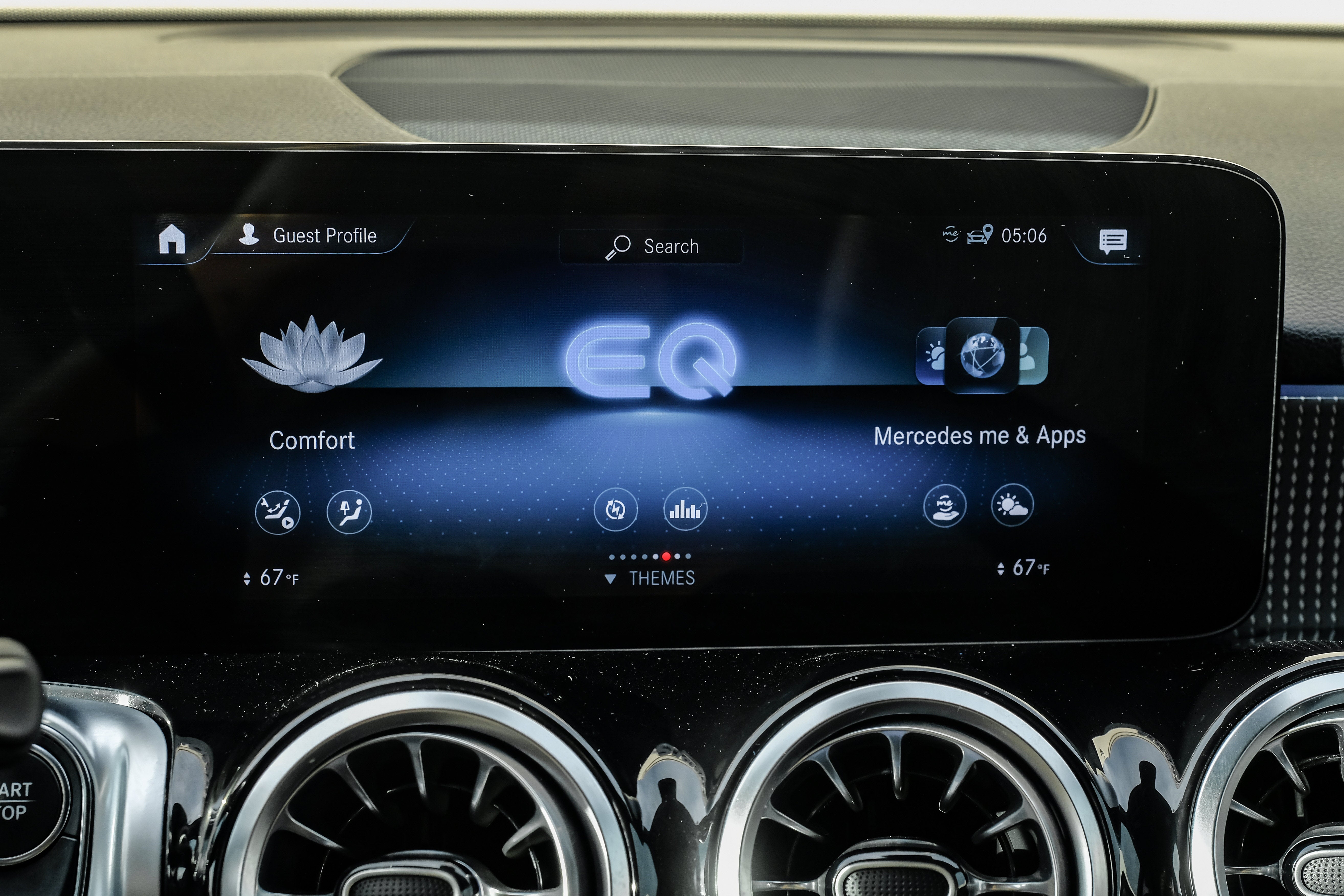 2023 Mercedes-Benz EQB 250+ Base