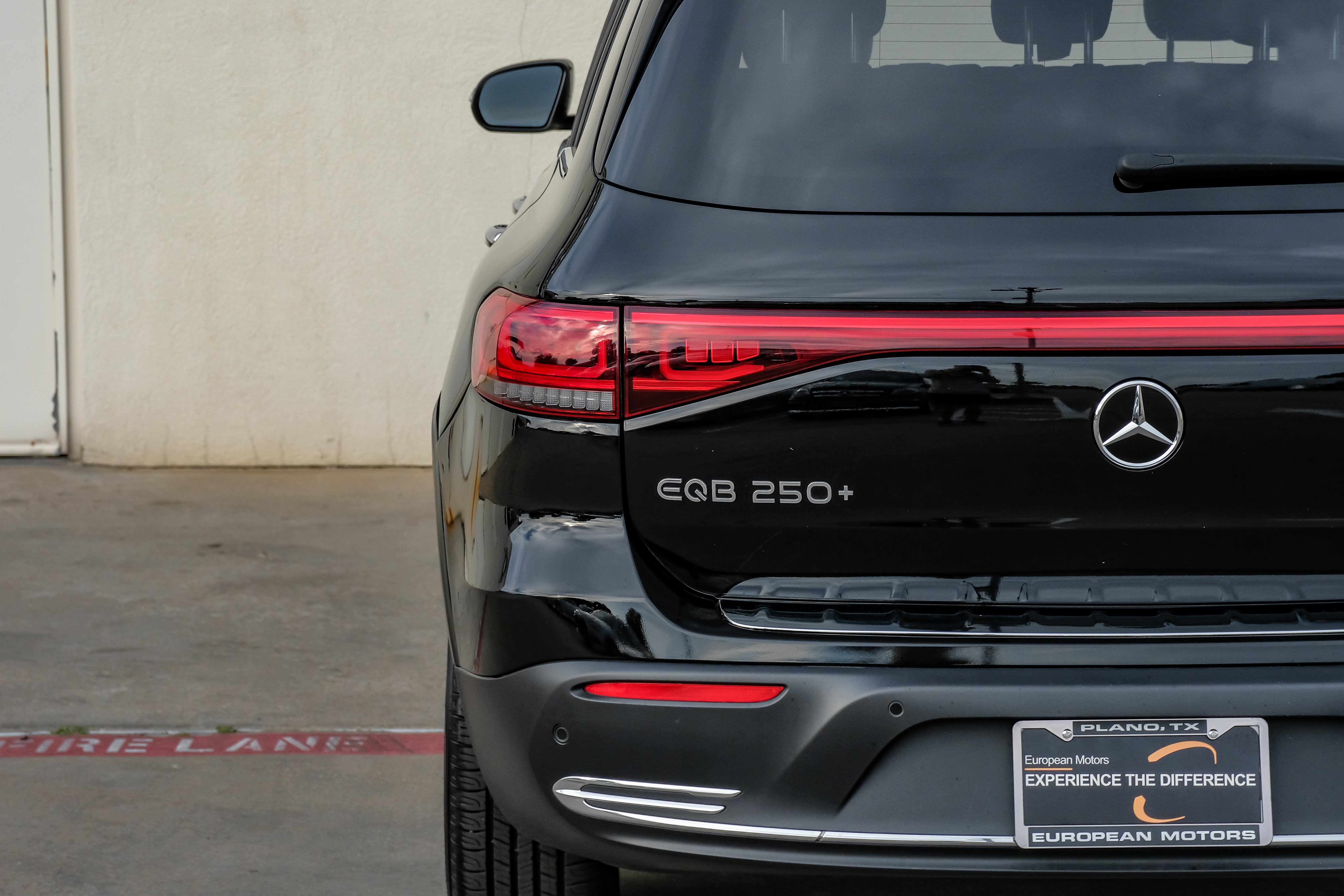 2023 Mercedes-Benz EQB 250+ Base