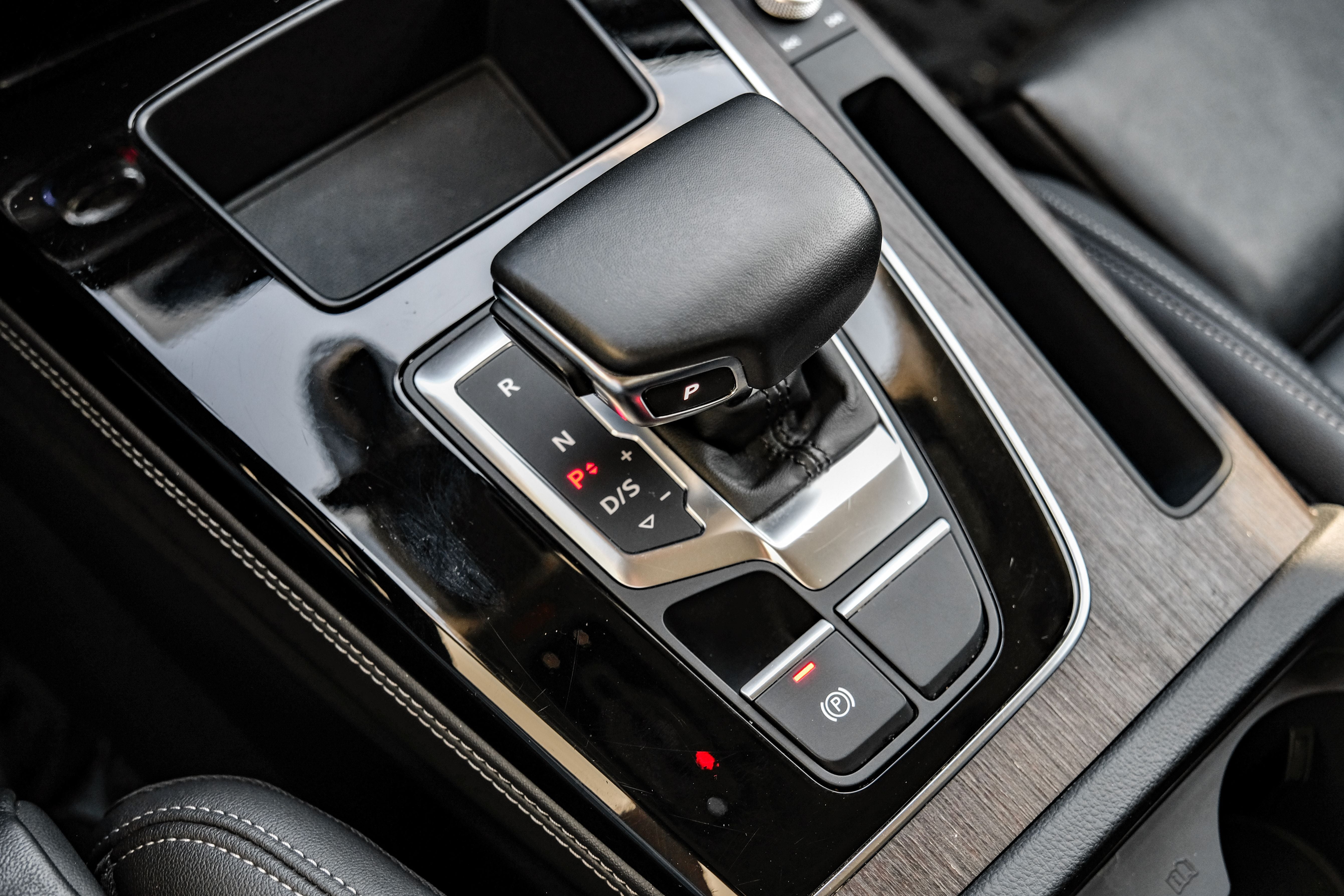 2024 Audi Q5 45 S line Premium quattro