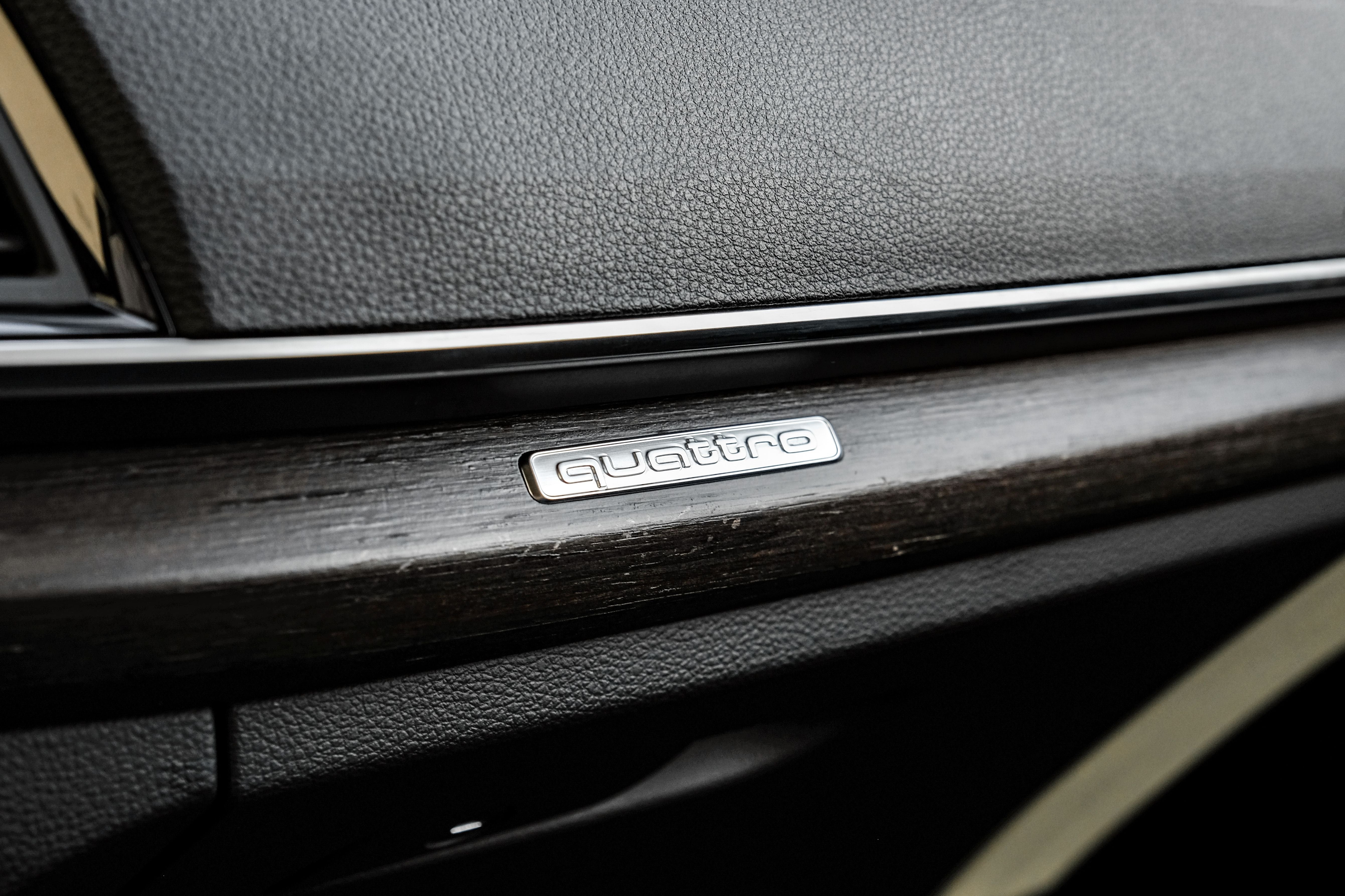 2024 Audi Q5 45 S line Premium quattro