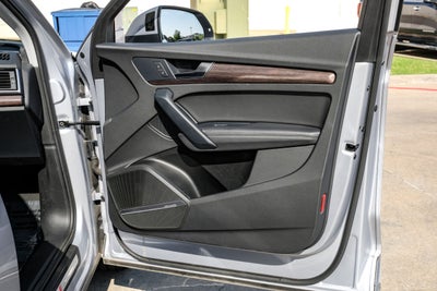 2024 Audi Q5 45 S line Premium quattro