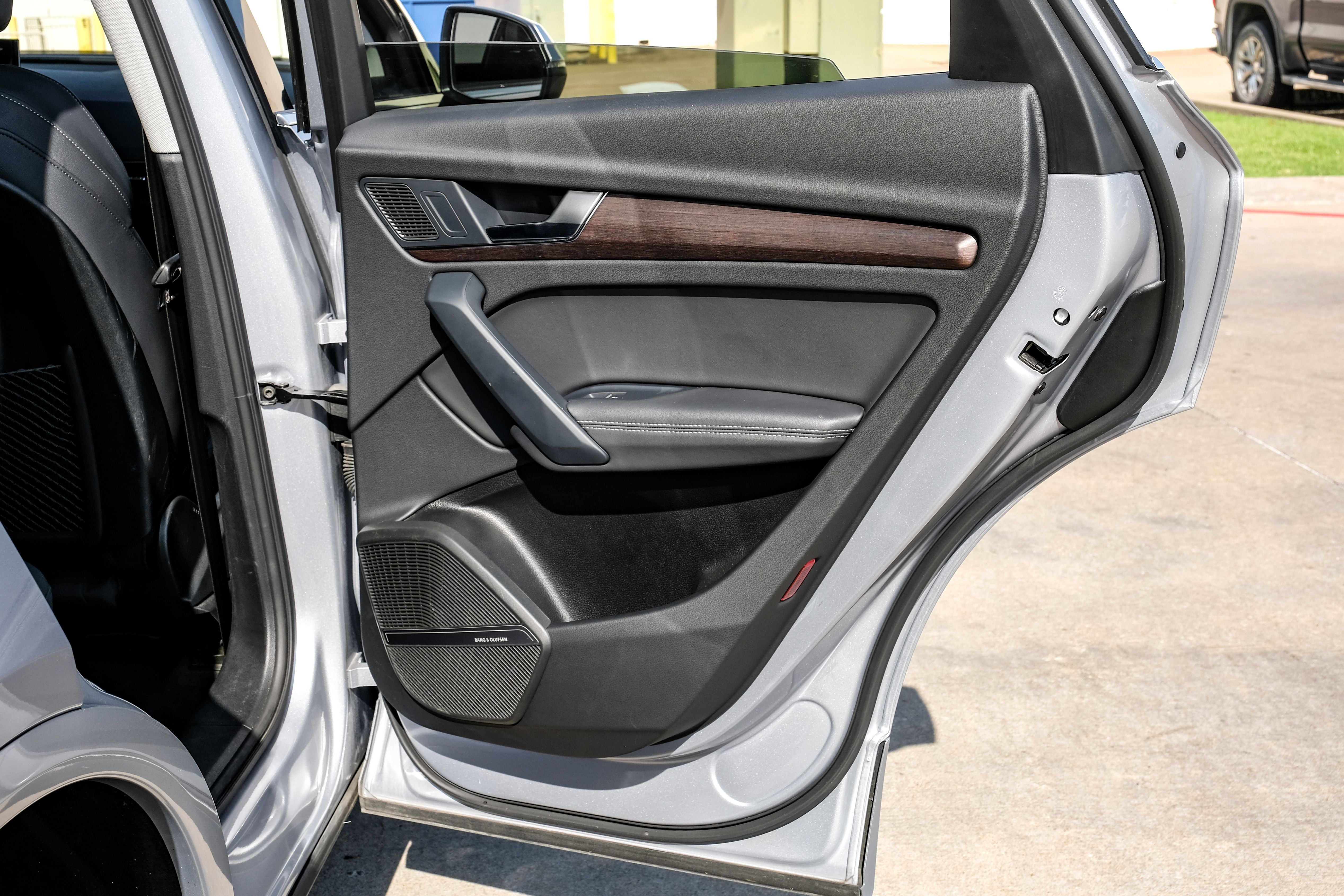 2024 Audi Q5 45 S line Premium quattro