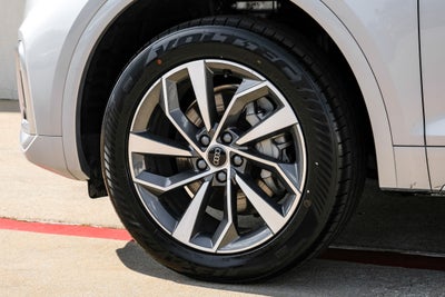 2024 Audi Q5 45 S line Premium quattro