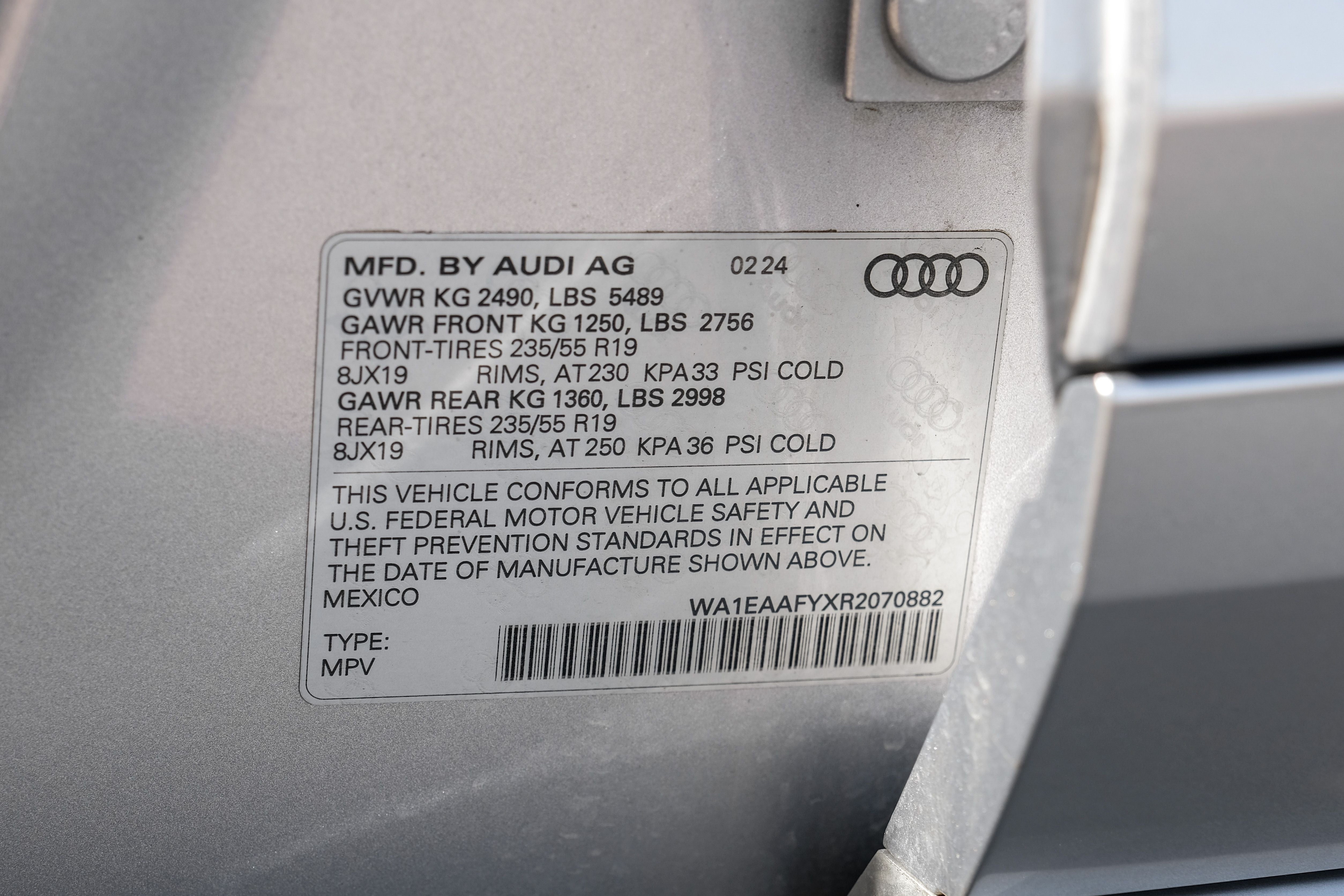 2024 Audi Q5 45 S line Premium quattro