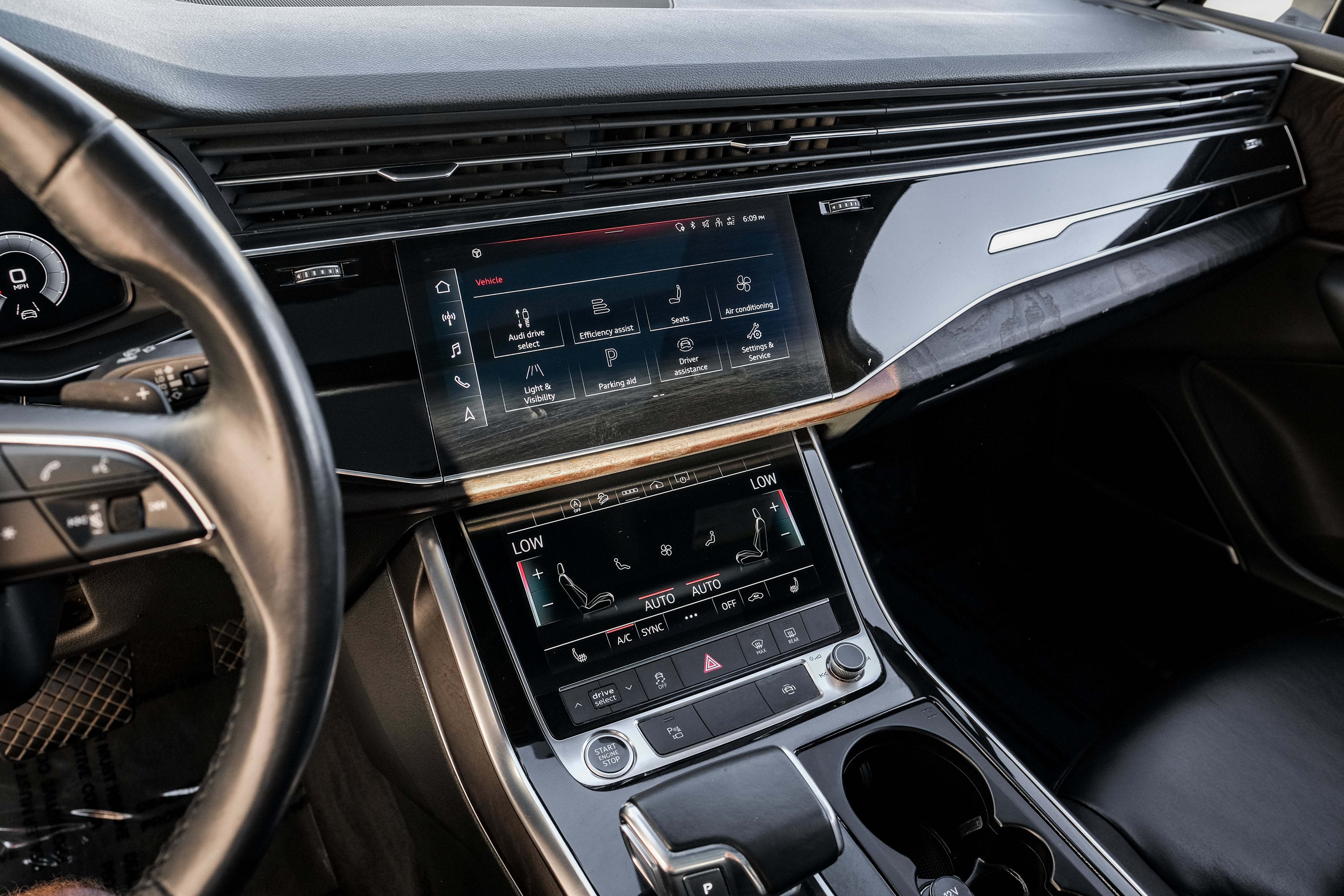 2022 Audi Q7 45 Premium Plus quattro