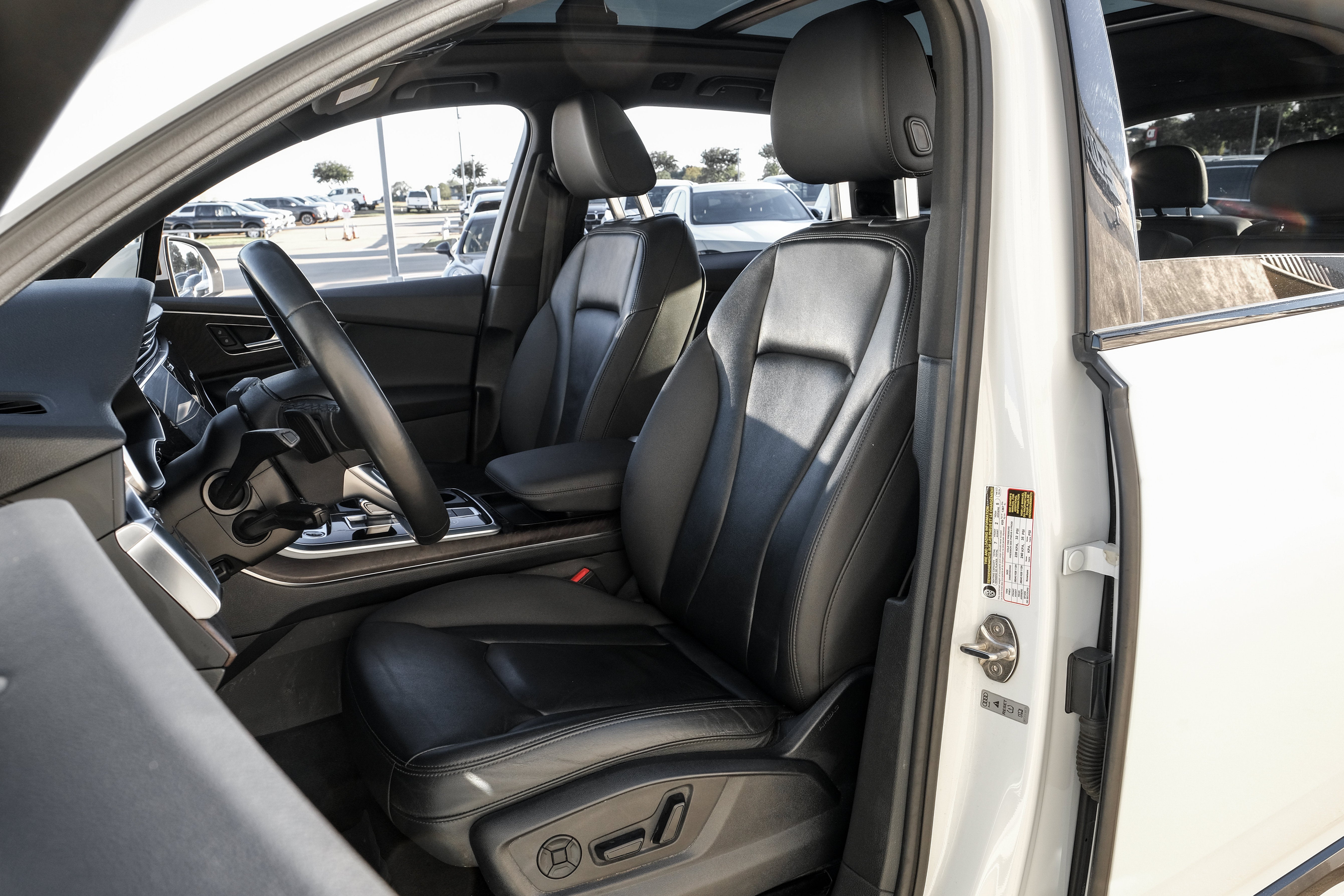 2022 Audi Q7 45 Premium Plus quattro