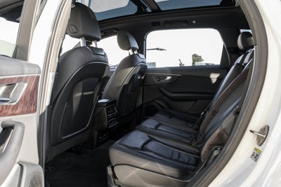 2022 Audi Q7 45 Premium Plus quattro